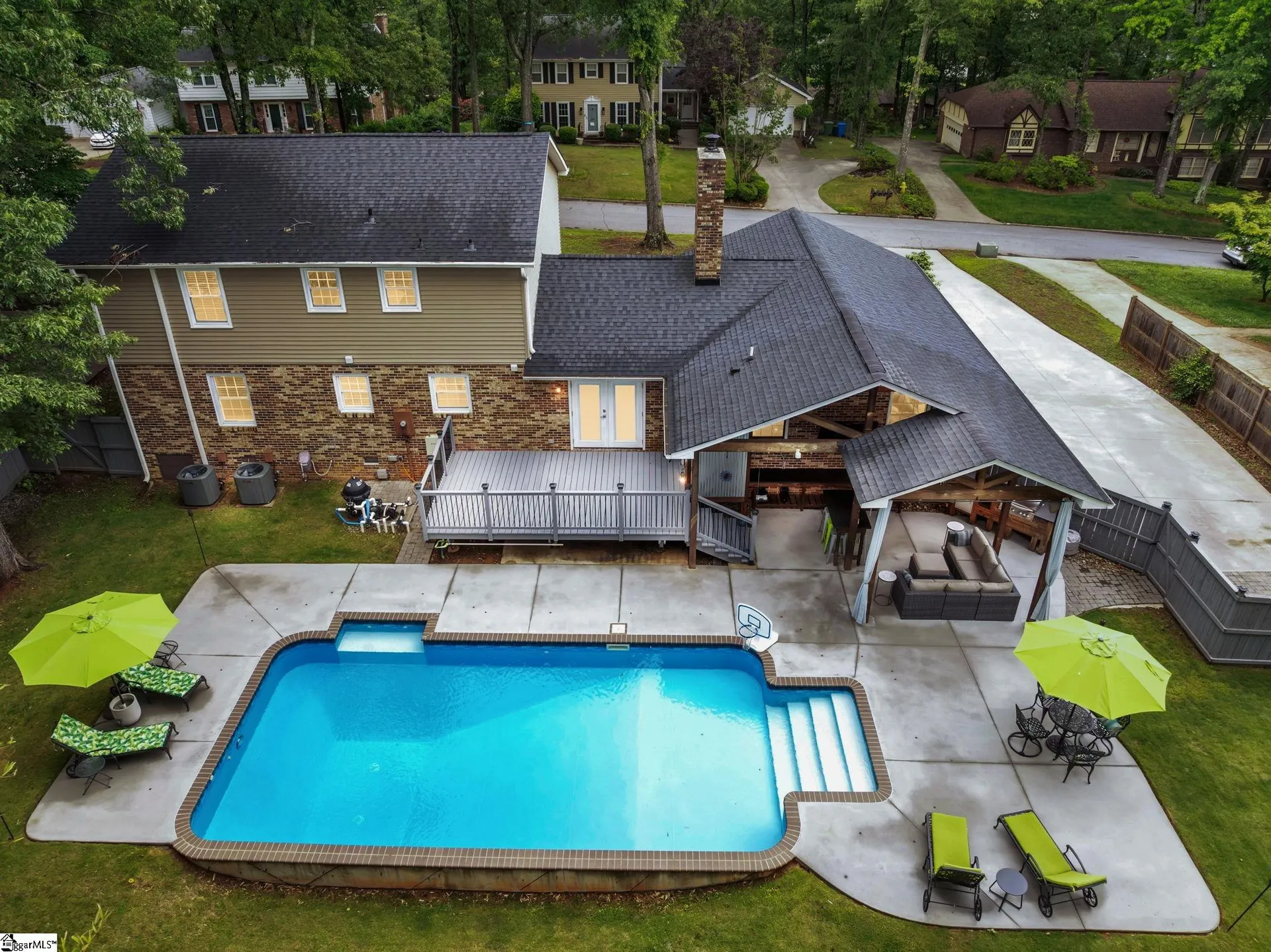 Property image 2 at 204 Gilder Creek Drive, Greenville, SC 29607