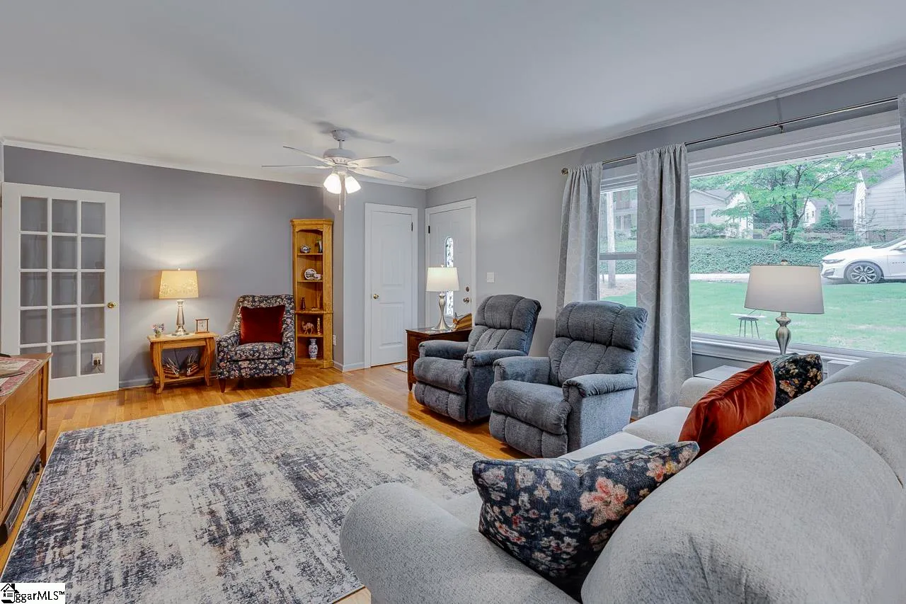 Property image 5 at 40 Kirkwood Lane, Greenville, SC 29607