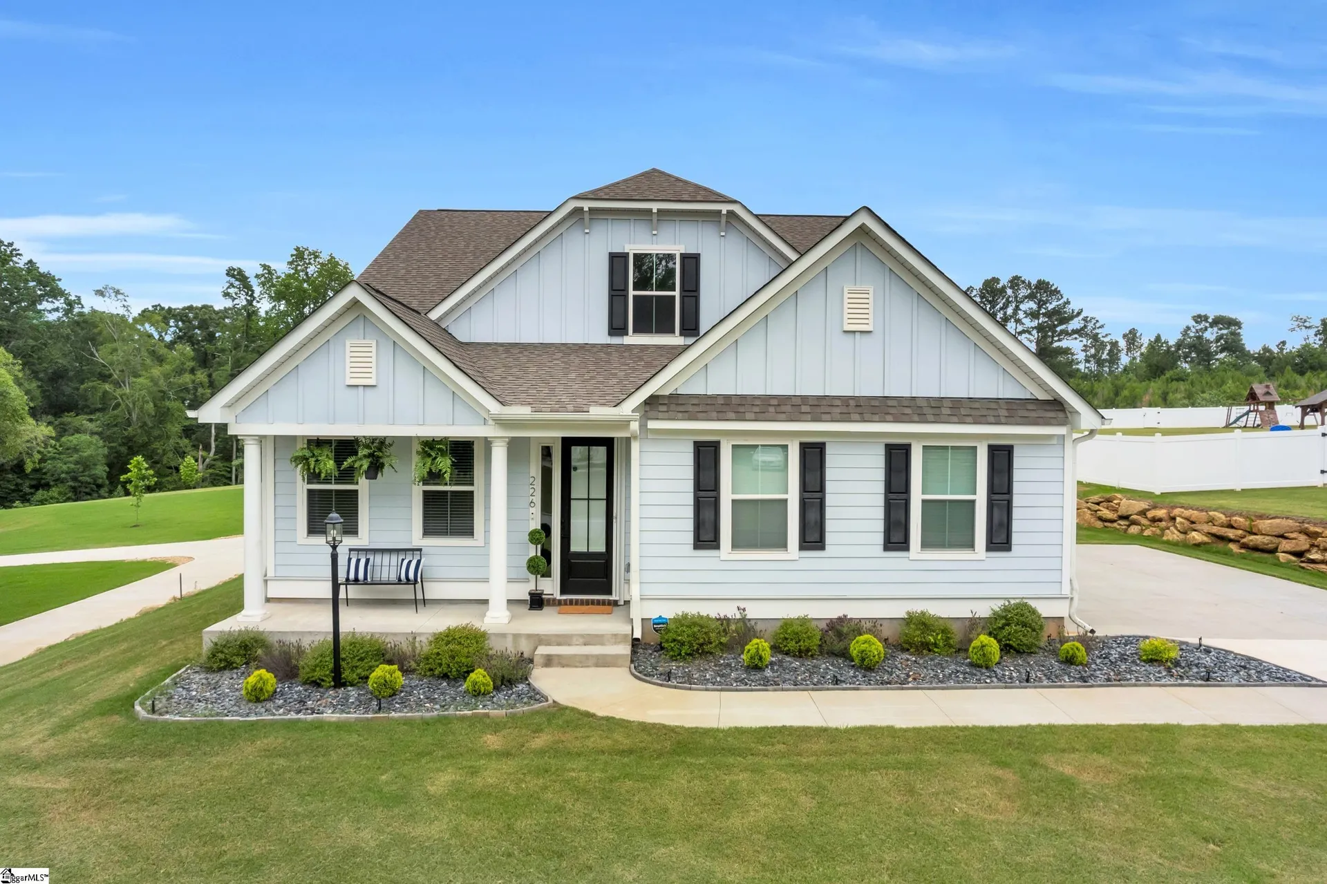 226 Deerview Trail