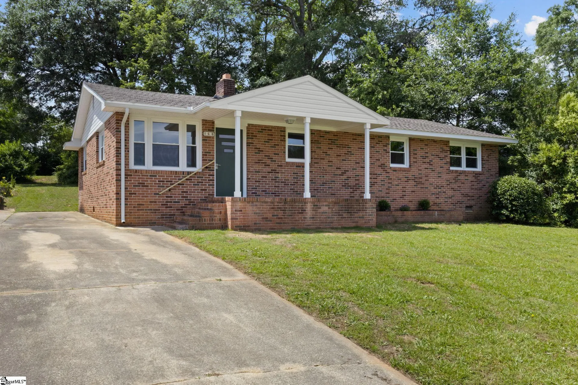 Property image 2 at 168 Oakvale Drive, Piedmont, SC 29673