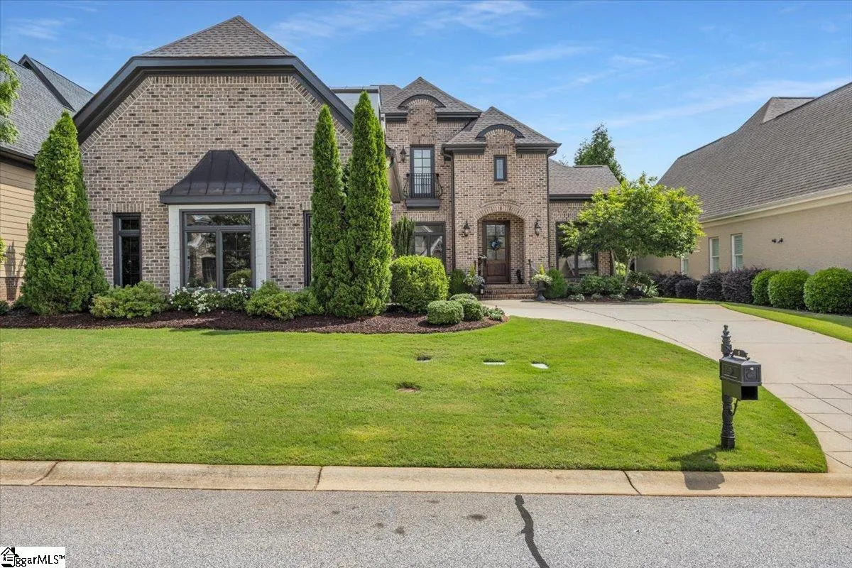 Property image 2 at 6 Angel Oak Court, Greenville, SC 29615