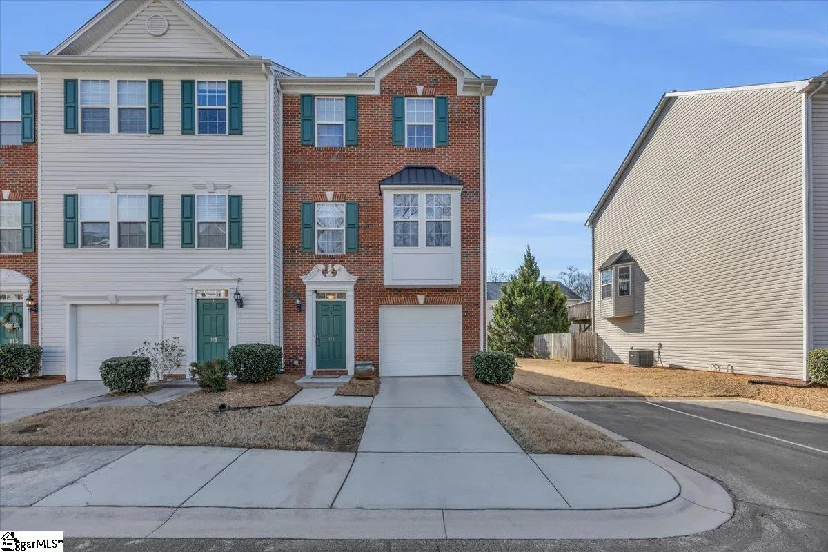Oak Park, Simpsonville Community
