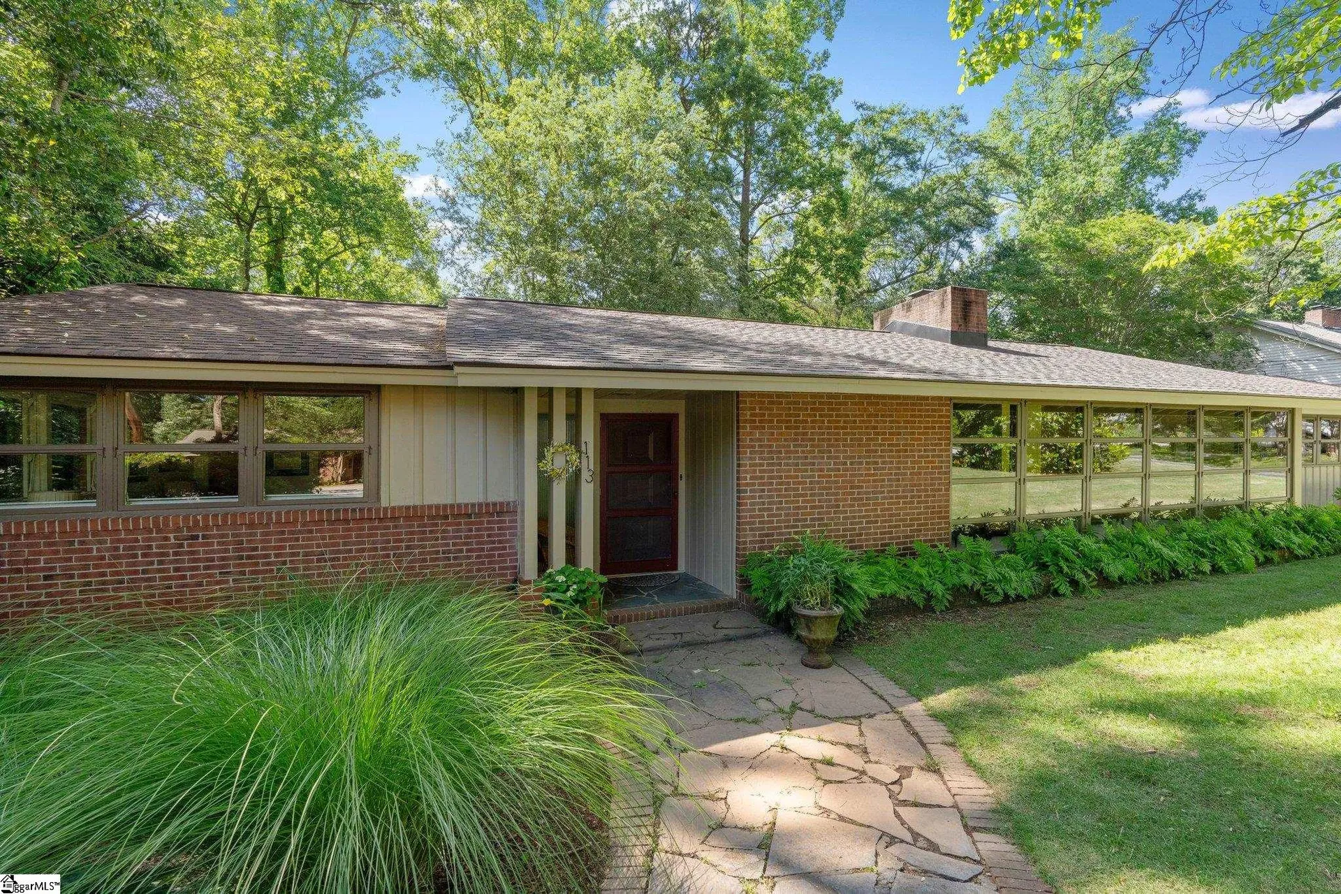 Property image 2 at 113 Lakecrest Drive, Greenville, SC 29609