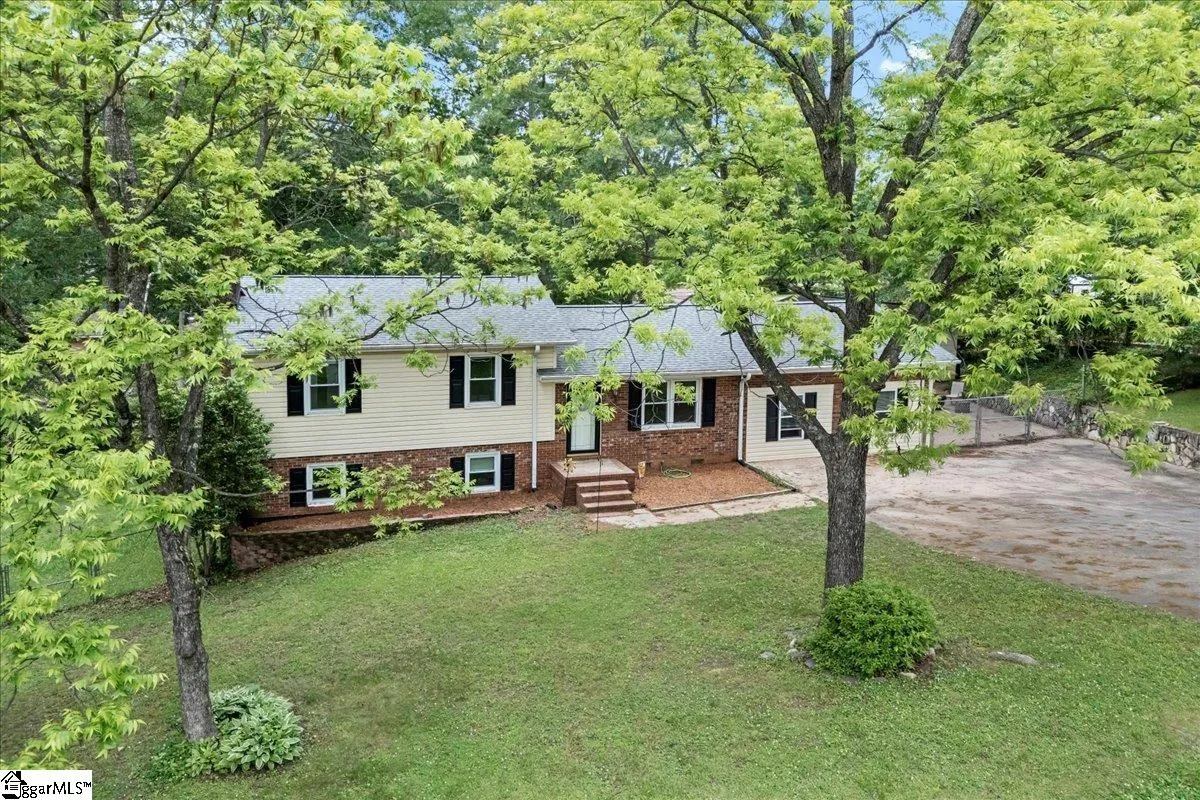 Property image 3 at 116 Kennedy Street, Easley, SC 29642