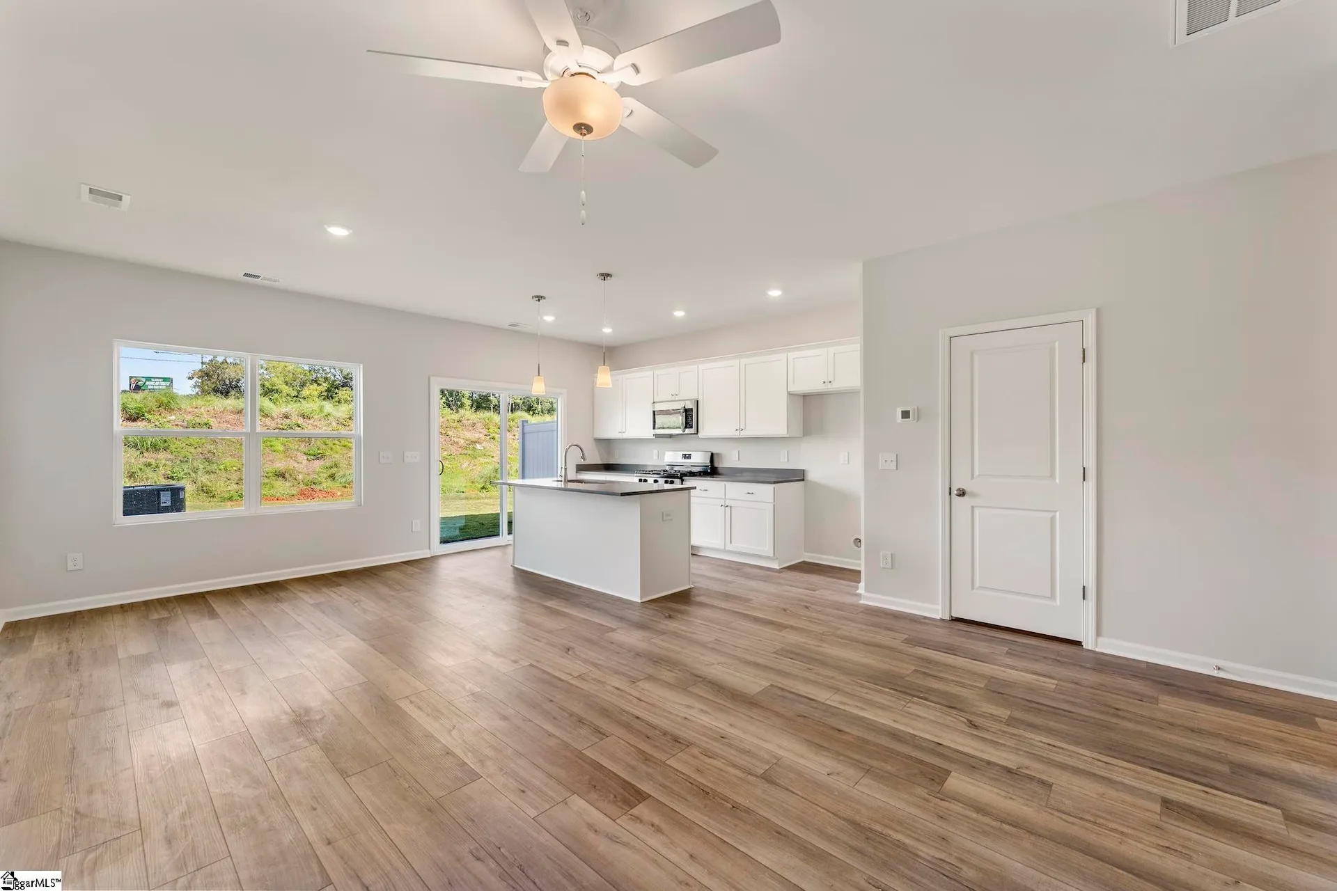 Property image 4 at 27 Nonnington Way, Taylors, SC 29687