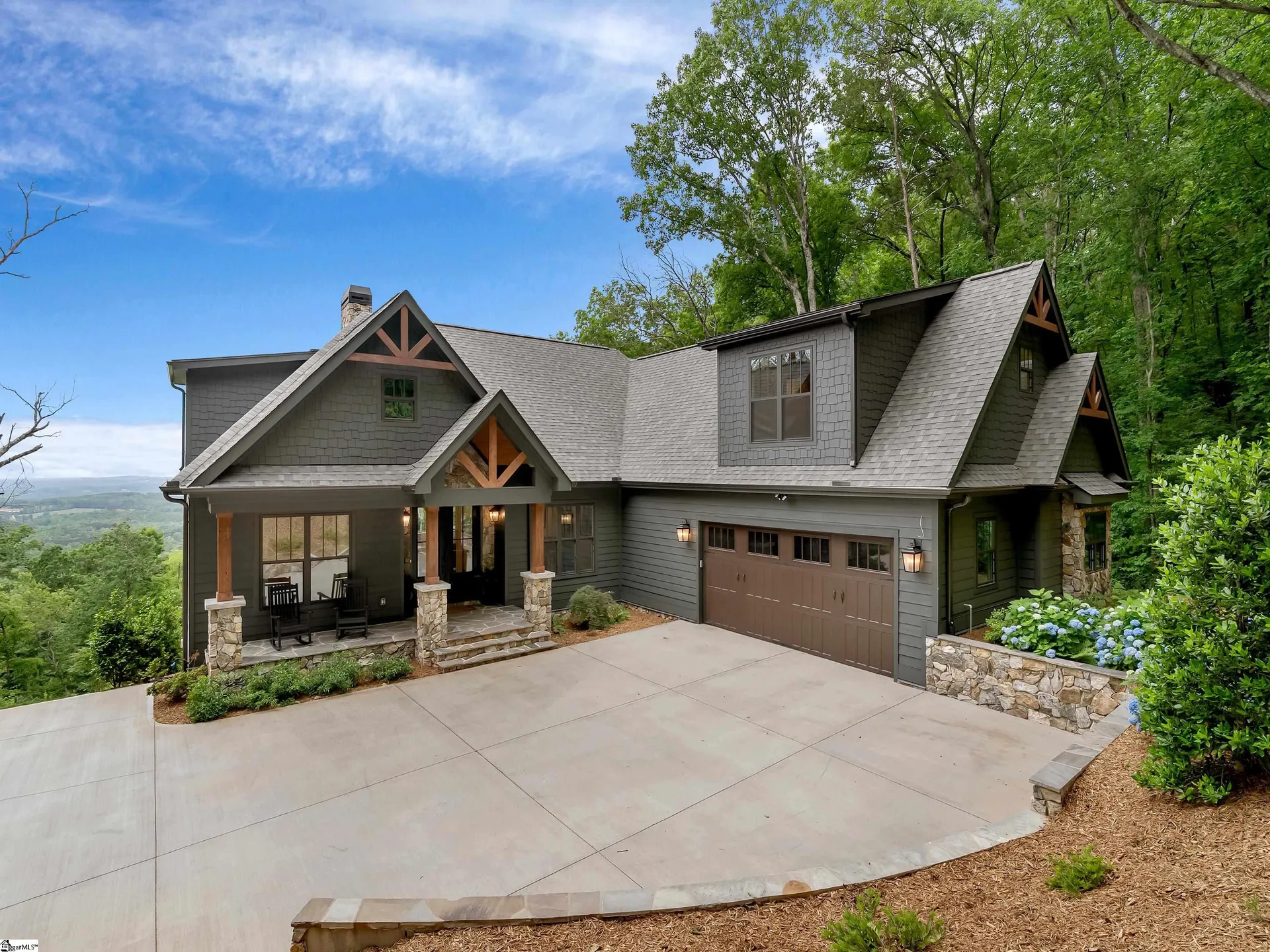 32 Mica Flats Drive