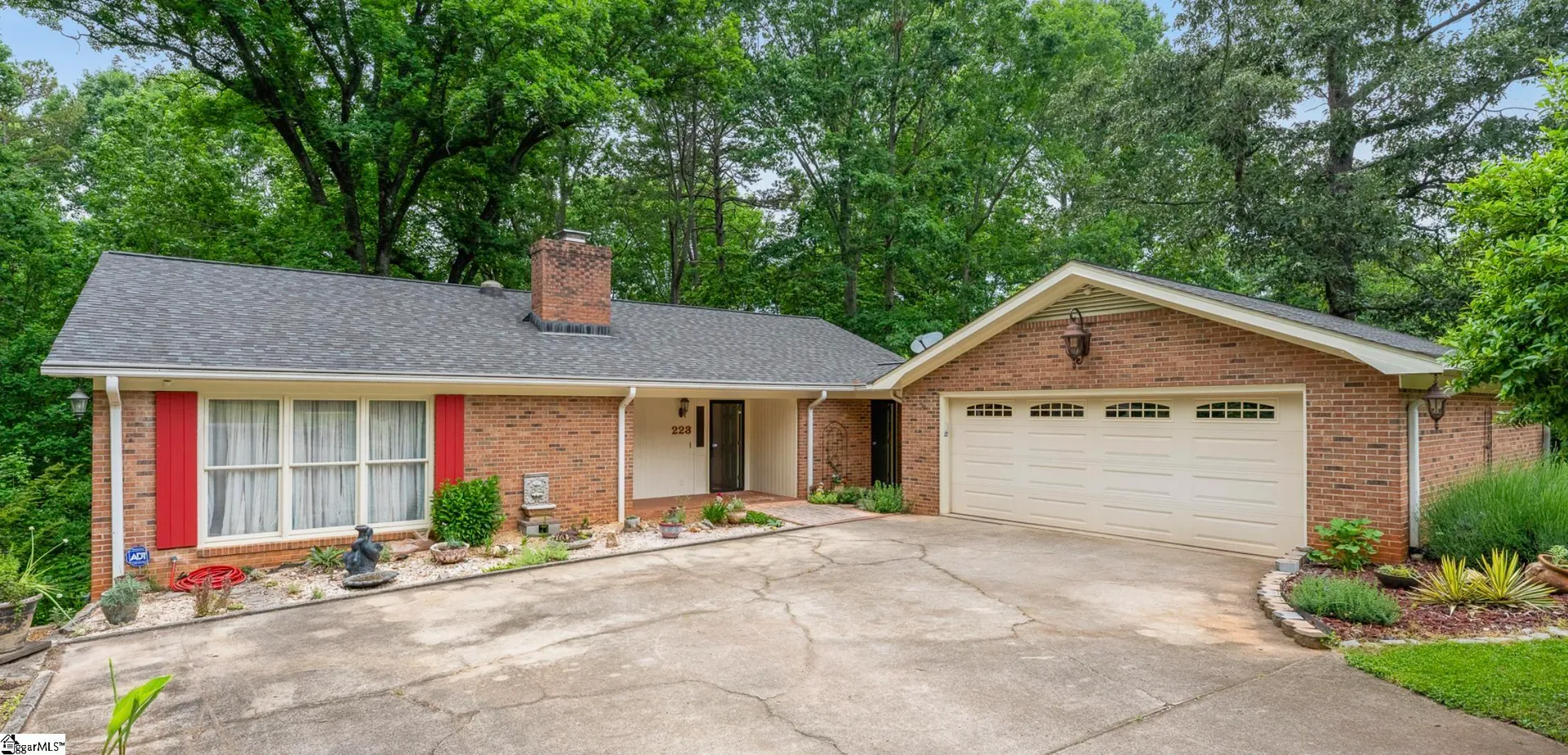 Northwood Hills, Greenville Community