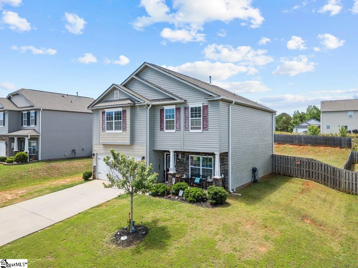 Property image 3 at 559 Falls Cottage Run, Boiling Springs, SC 29316