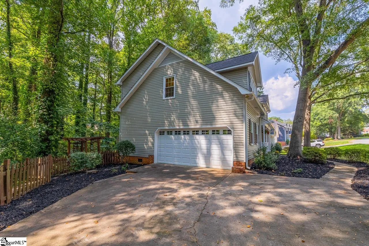 Property image 5 at 215 E Shefford Street, Greer, SC 29650