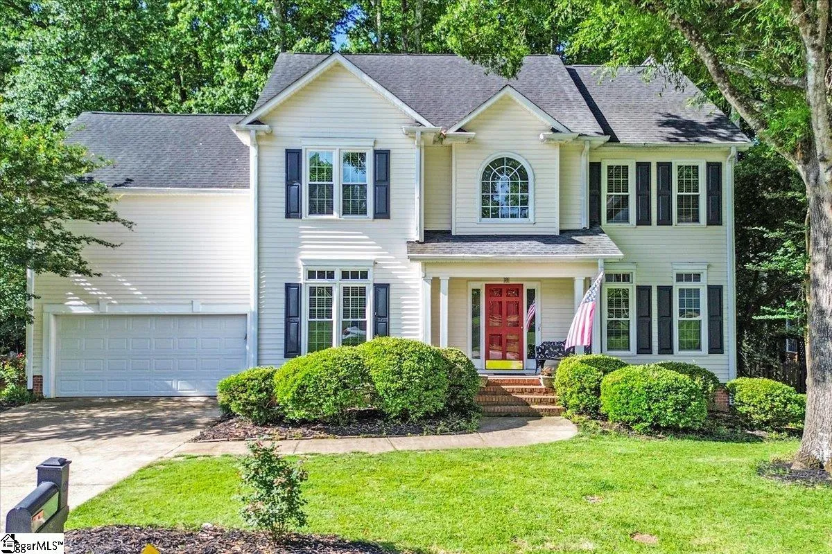 15 Summer Glen Drive