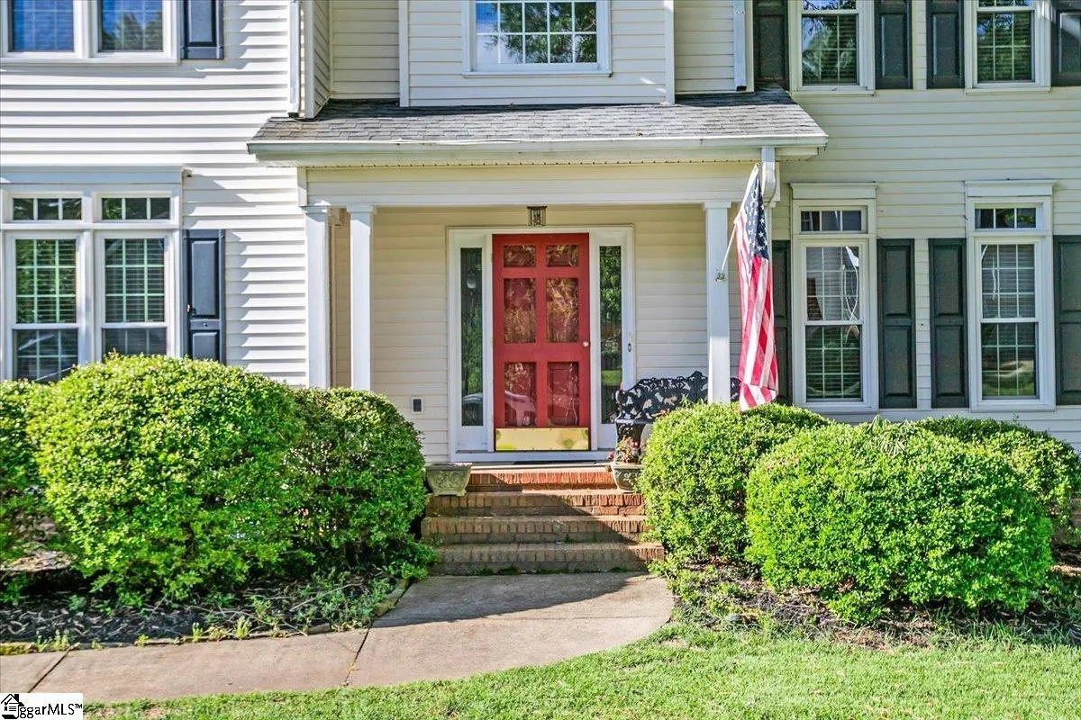 Property image 2 at 15 Summer Glen Drive, Simpsonville, SC 29681