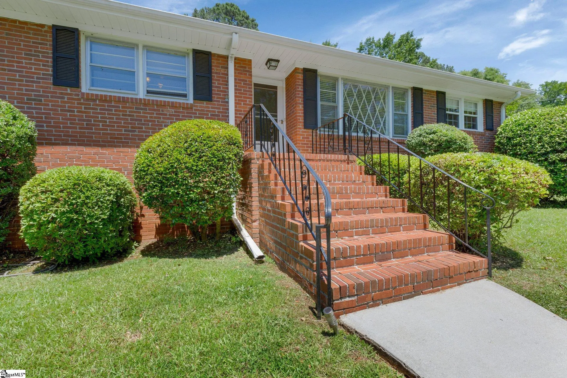 Property image 3 at 12 Longmeadow Road, Taylors, SC 29687