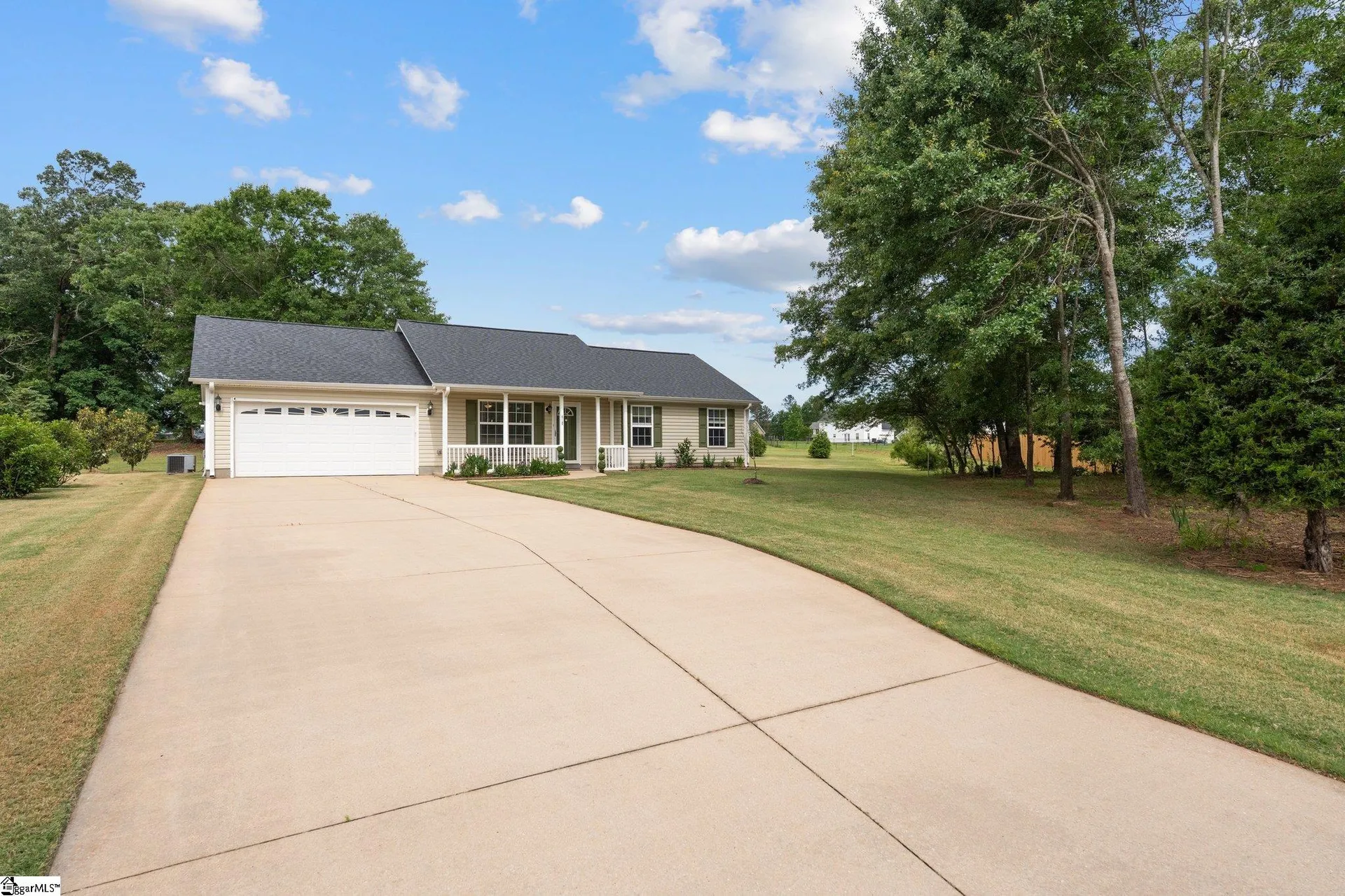 Property image 2 at 410 Garden Gate Court, Duncan, SC 29334-8874