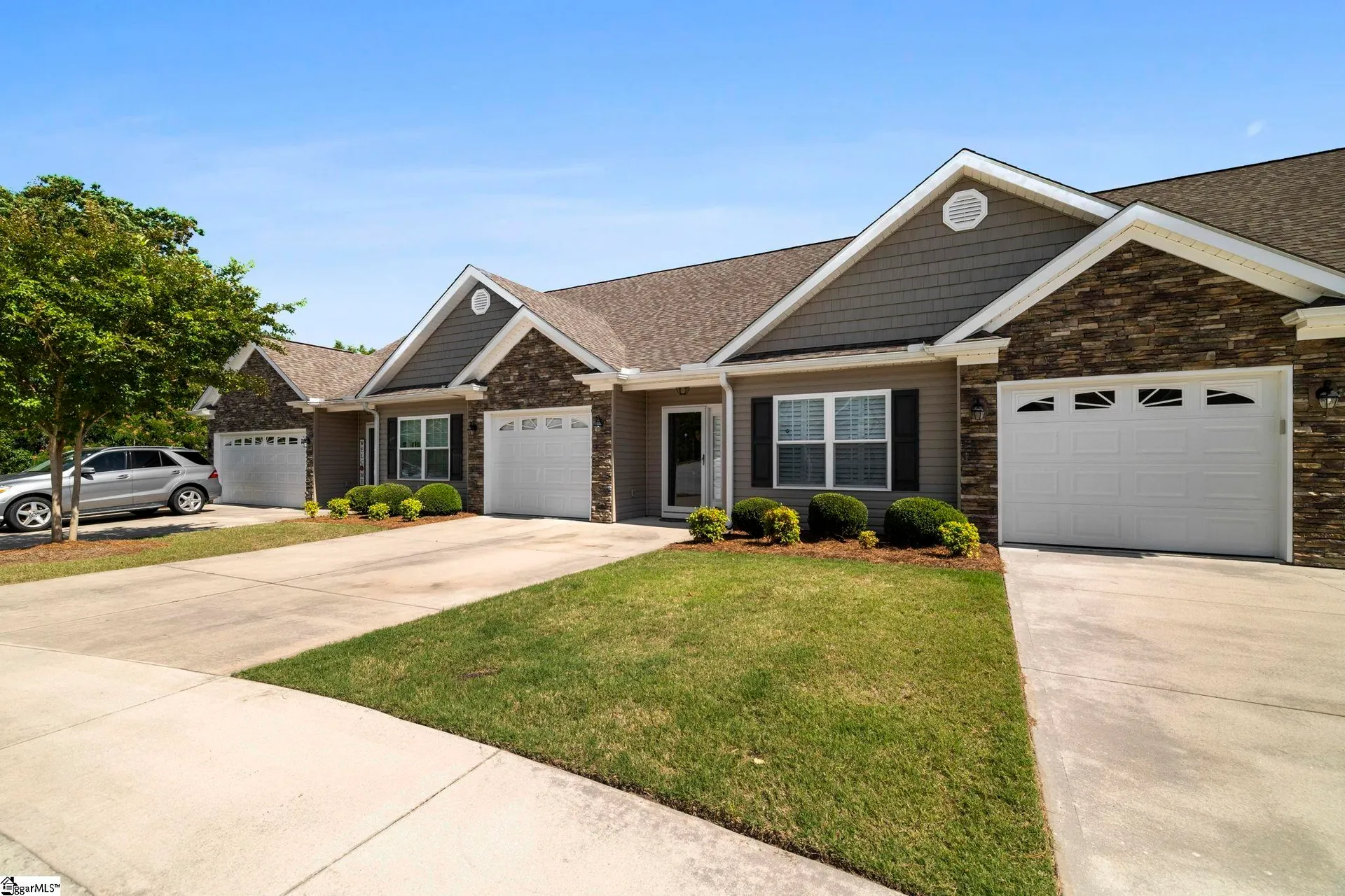 Property image 2 at 30 Eaglecrest Court, Simpsonville, SC 29681