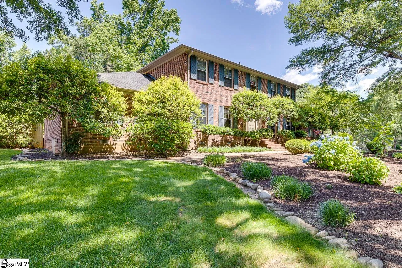 Property image 3 at 101 N Lady Slipper Lane, Greer, SC 29650