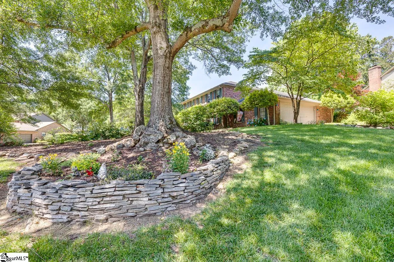 Property image 4 at 101 N Lady Slipper Lane, Greer, SC 29650
