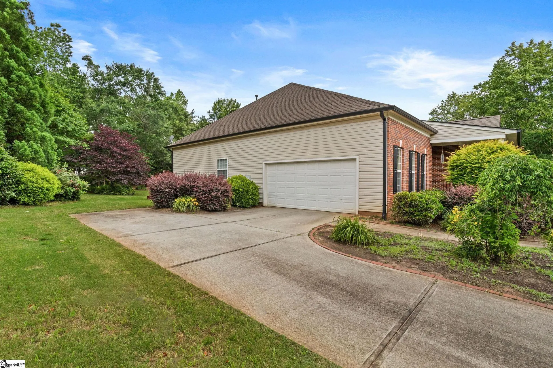 Property image 3 at 27 Grossmont Drive, Fountain Inn, SC 28644