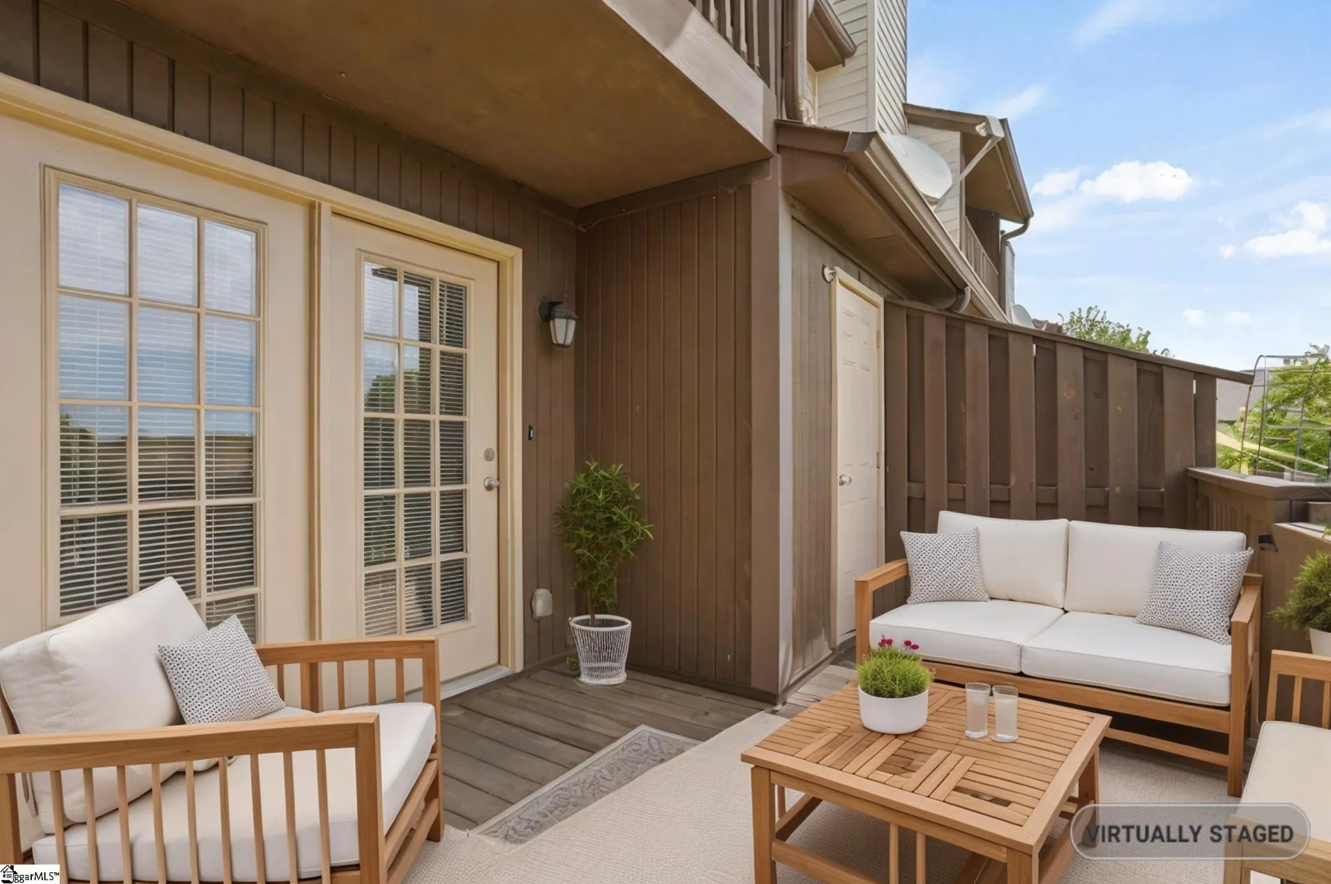 Holly Towne, Simpsonville Community