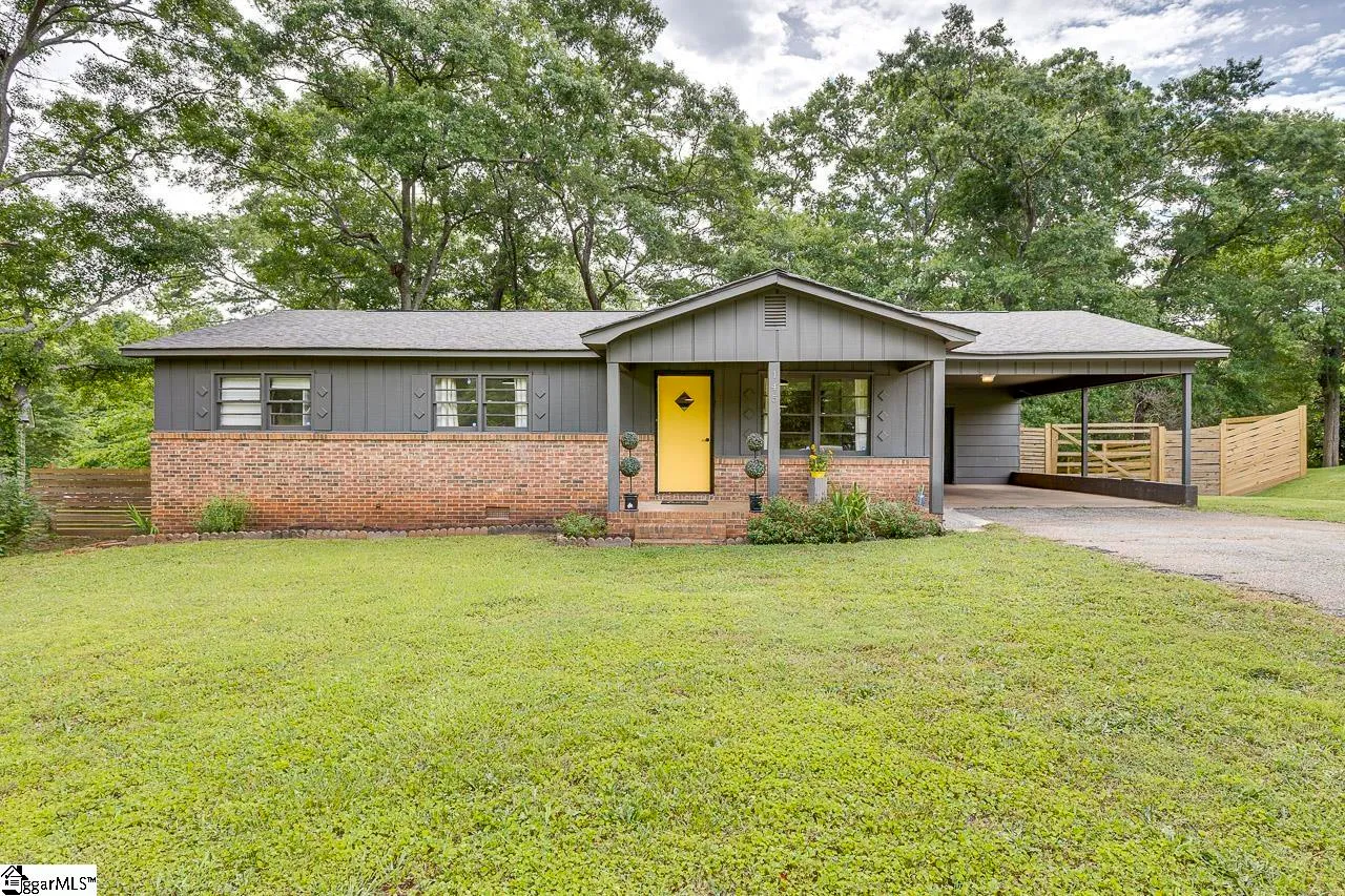 145 Rosewood Circle