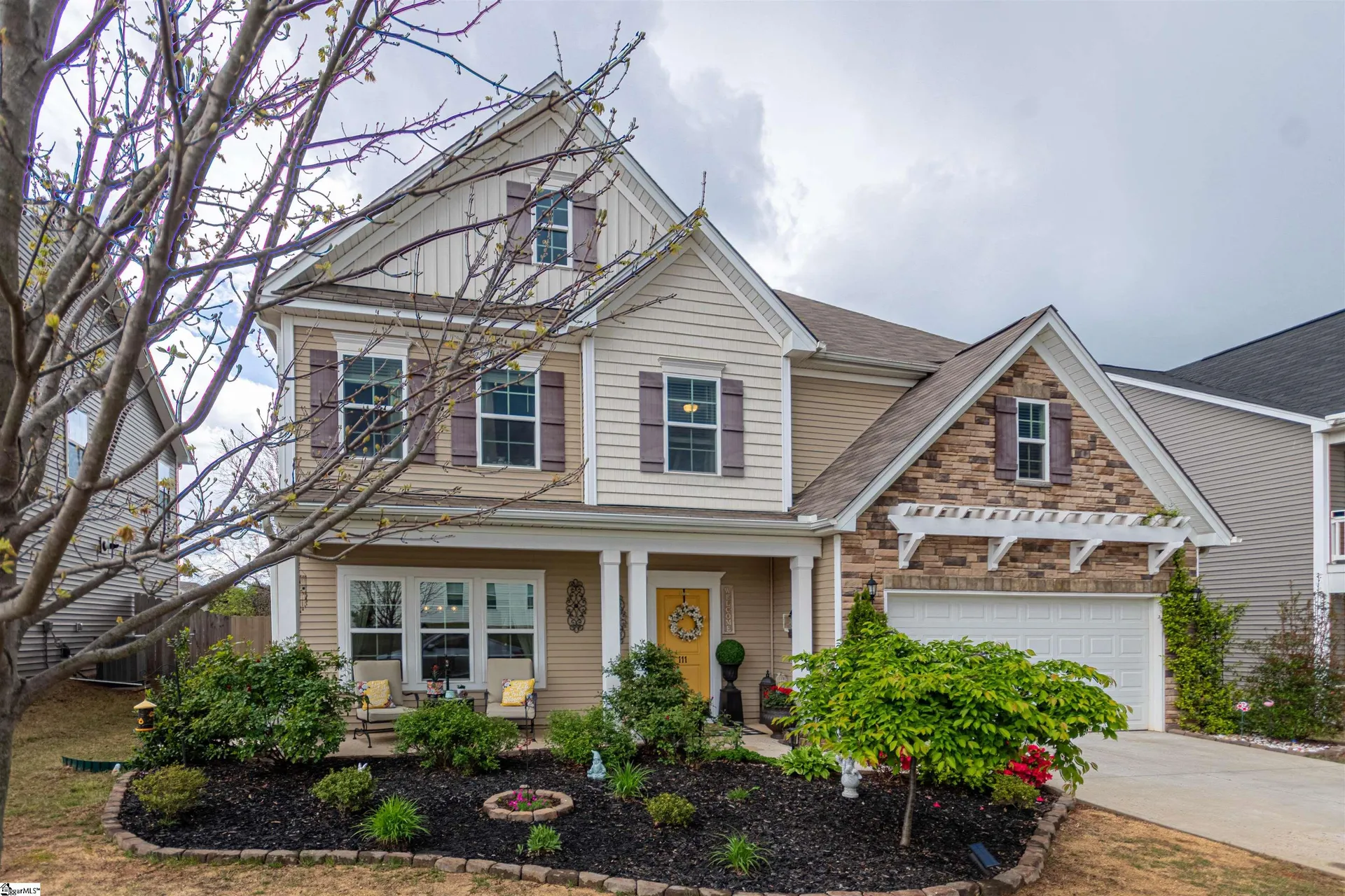 Braeburn Orchard, Greer Community