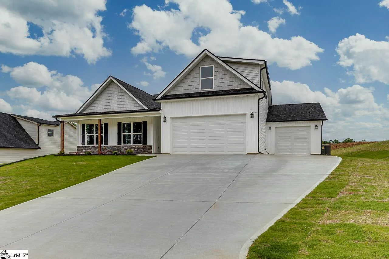 Property image 2 at 112 Walters Way, Pickens, SC 29671