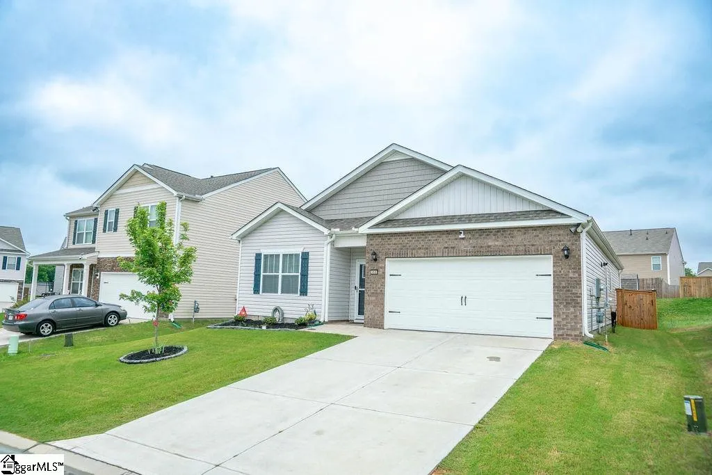 Property image 2 at 305 Bonifay Drive, Fountain Inn, SC 29644