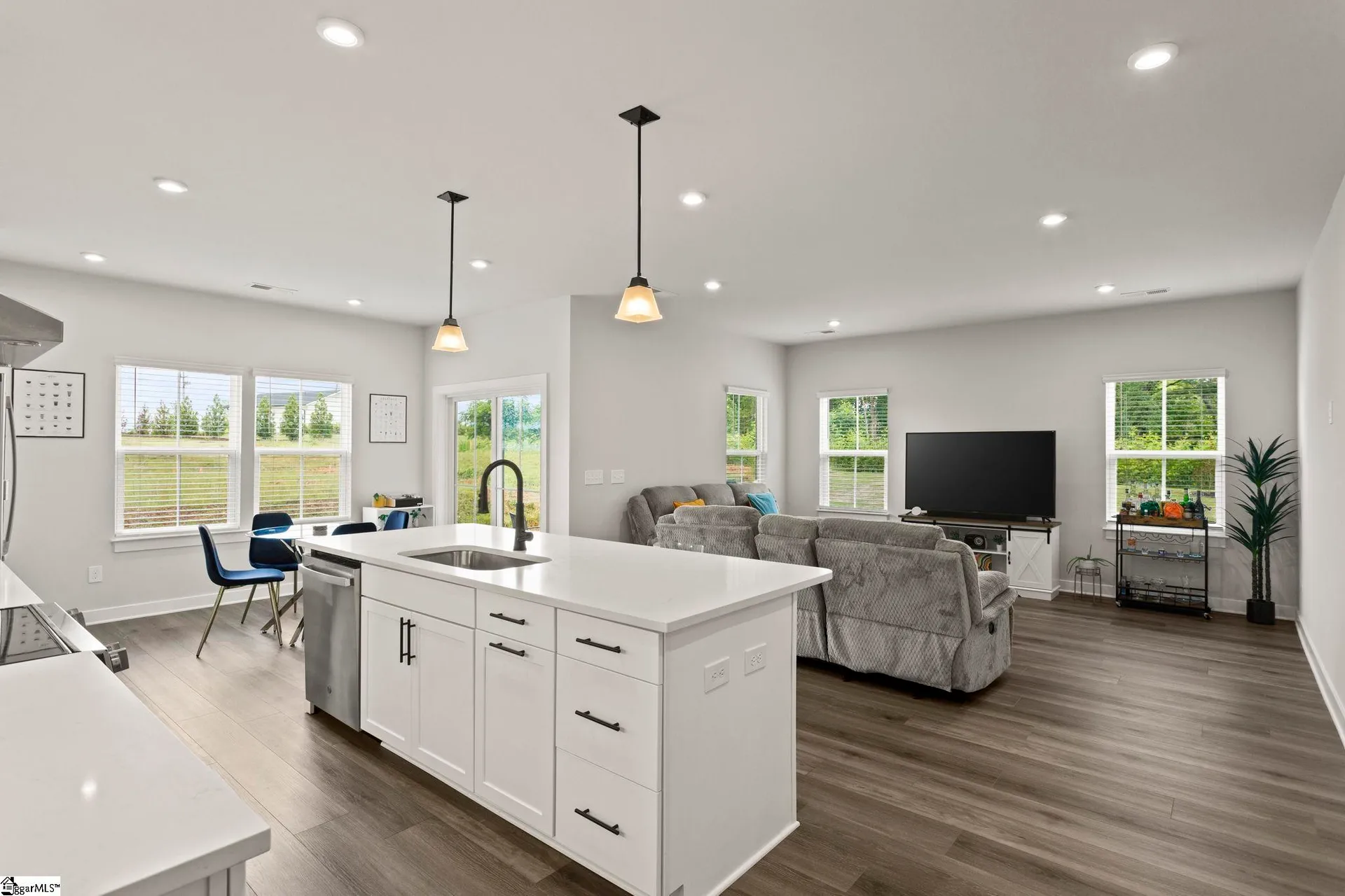 Property image 3 at 721 Vestrella Road, Greenville, SC 29605