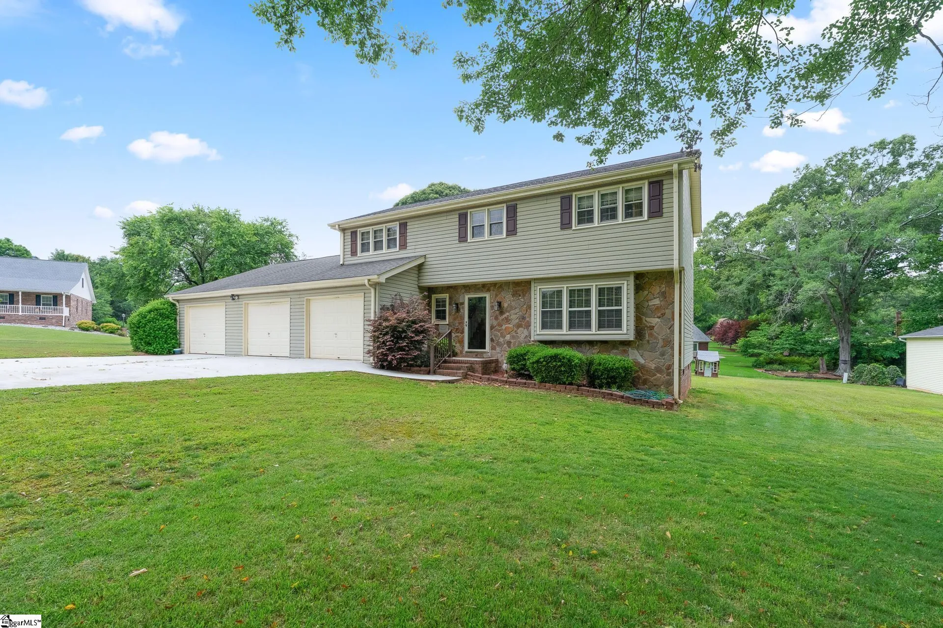 Property image 3 at 208 S Severn Circle, Easley, SC 29642
