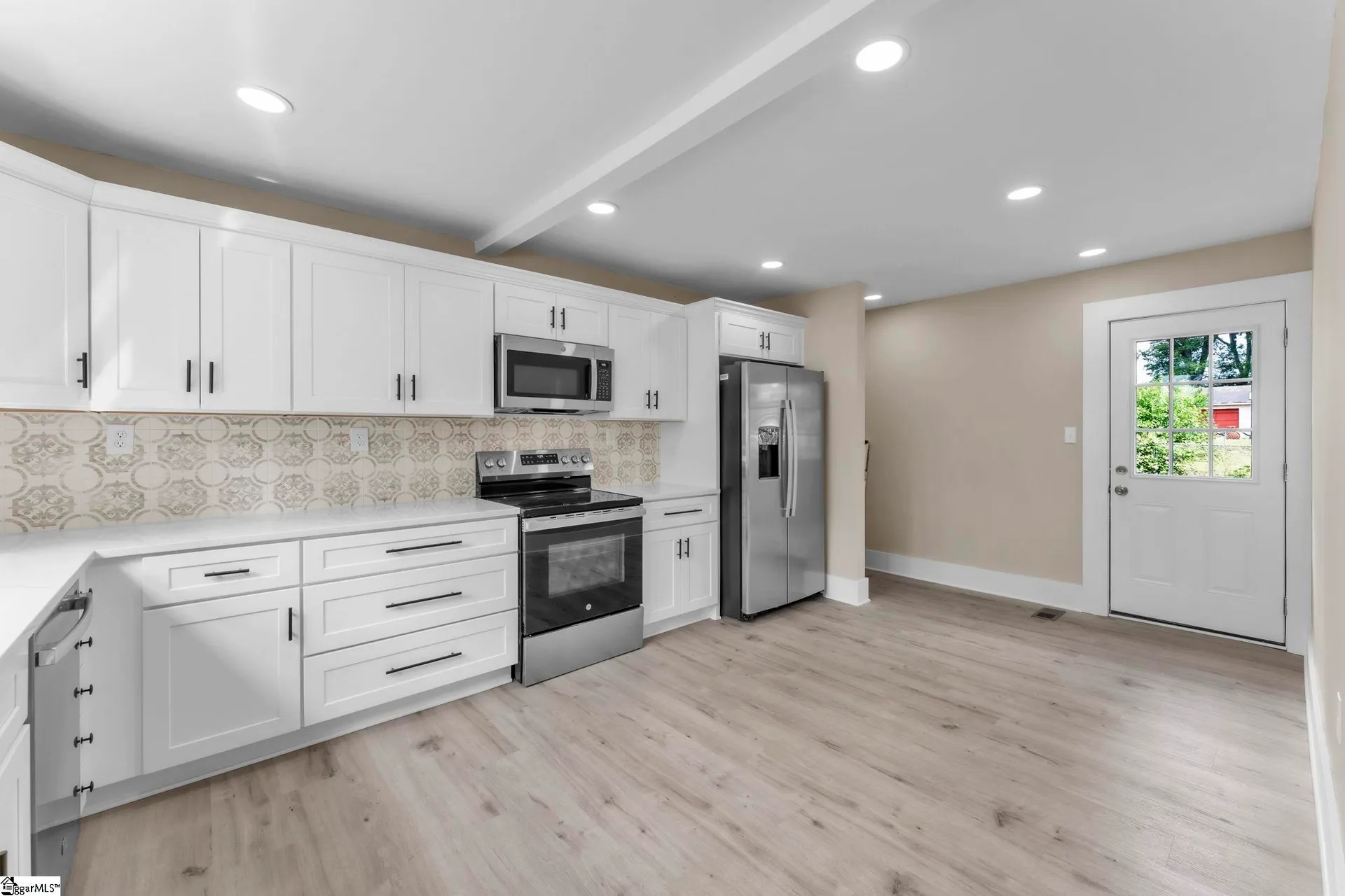 Property image 4 at 306 Flora Avenue, Greenville, SC 29611-5330
