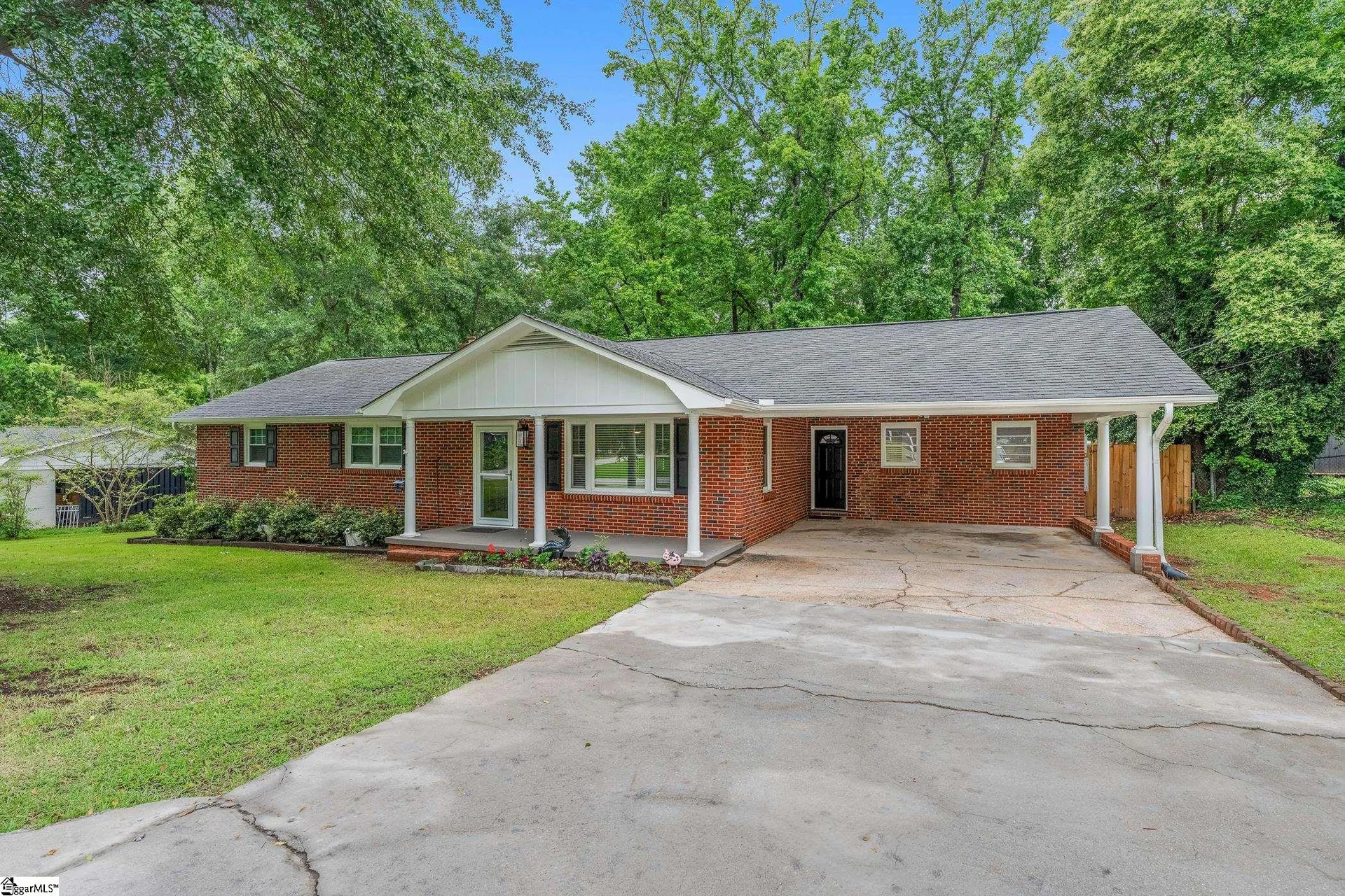 Property image 3 at 502 Hunts Bridge Road, Greenville, SC 29617