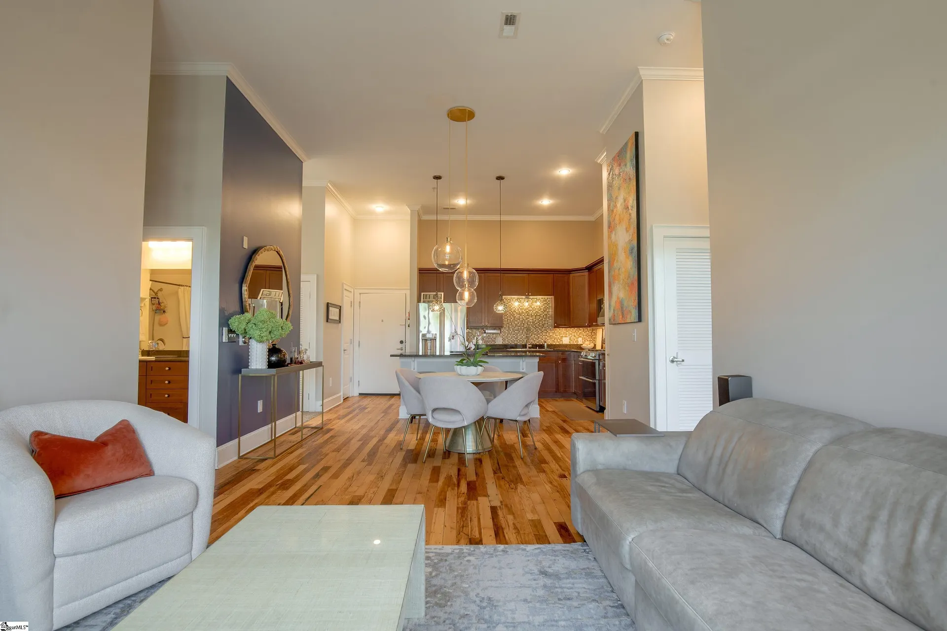 Property image 2 at 112 W Broad Street, Greenville, SC 29601