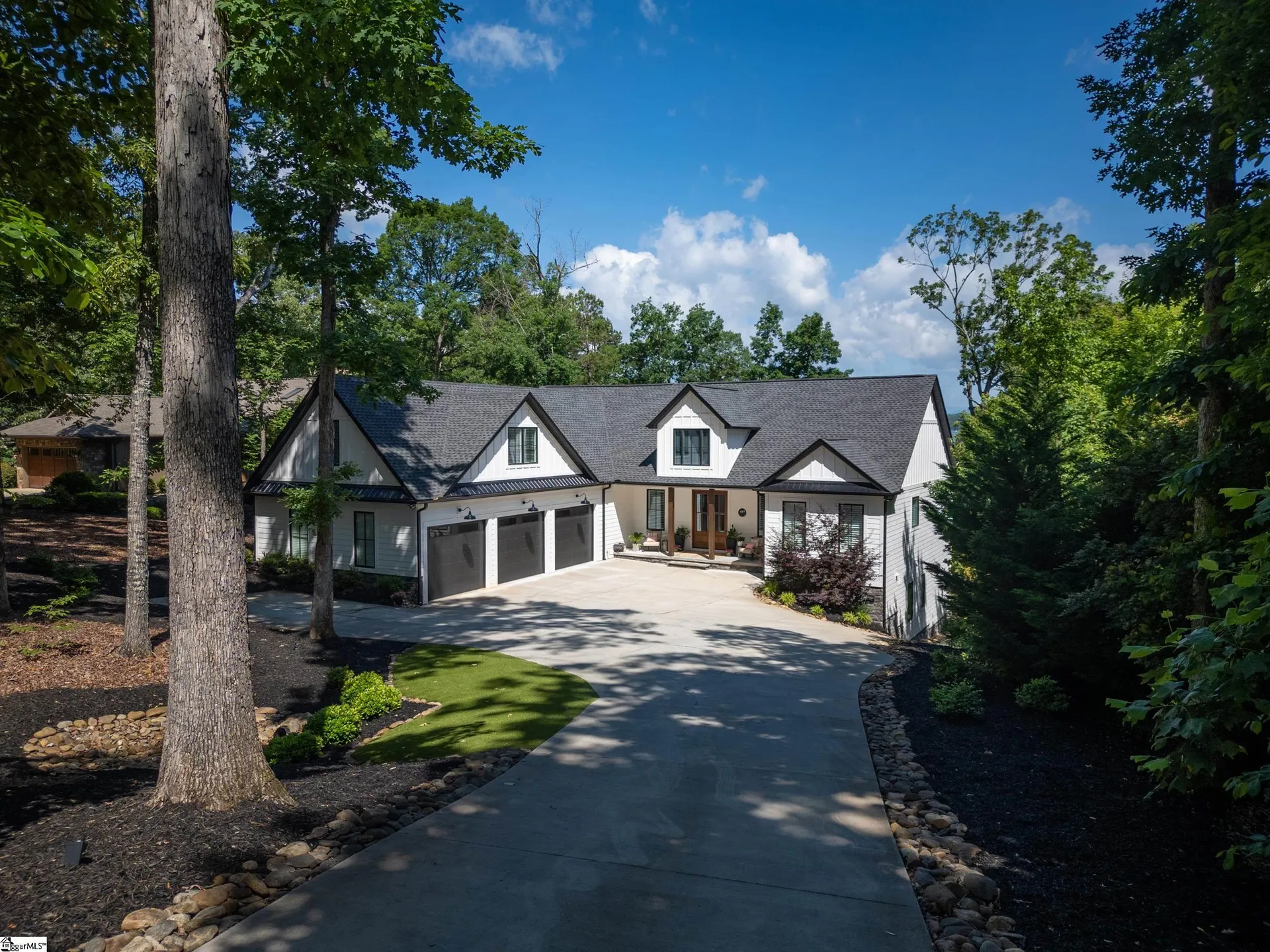 417 Woodridge Drive
