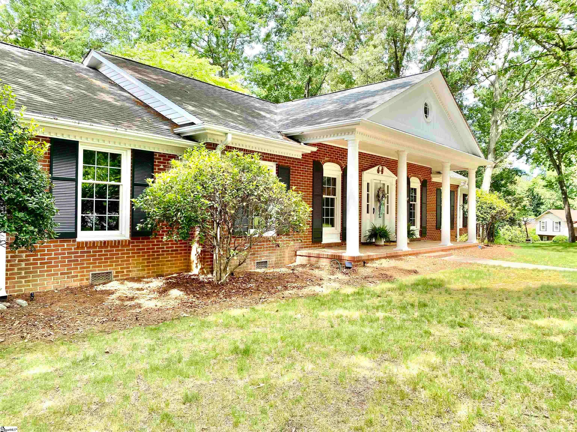 Property image 3 at 100 Heatherbrook Road, Greenville, SC 29615