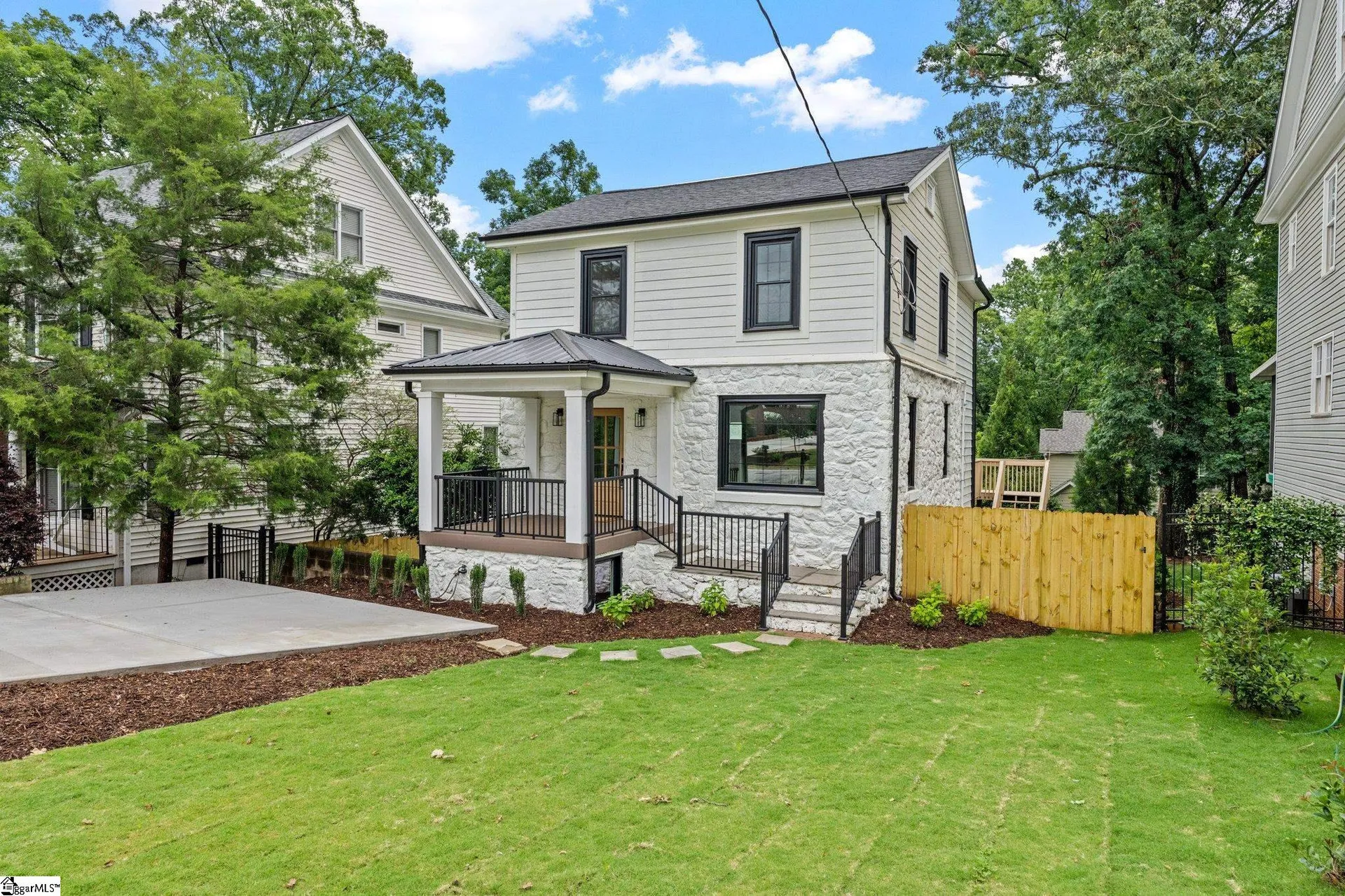 28 Douglas Drive