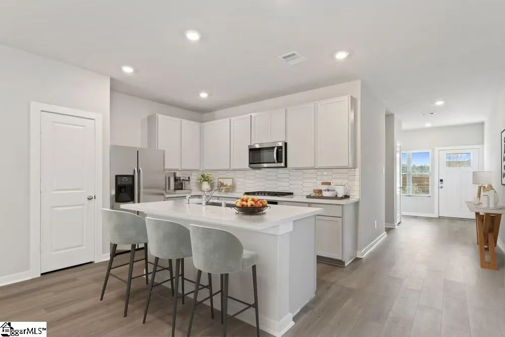 Property image 3 at 9 Beechcroft Place, Fountain Inn, SC 29644