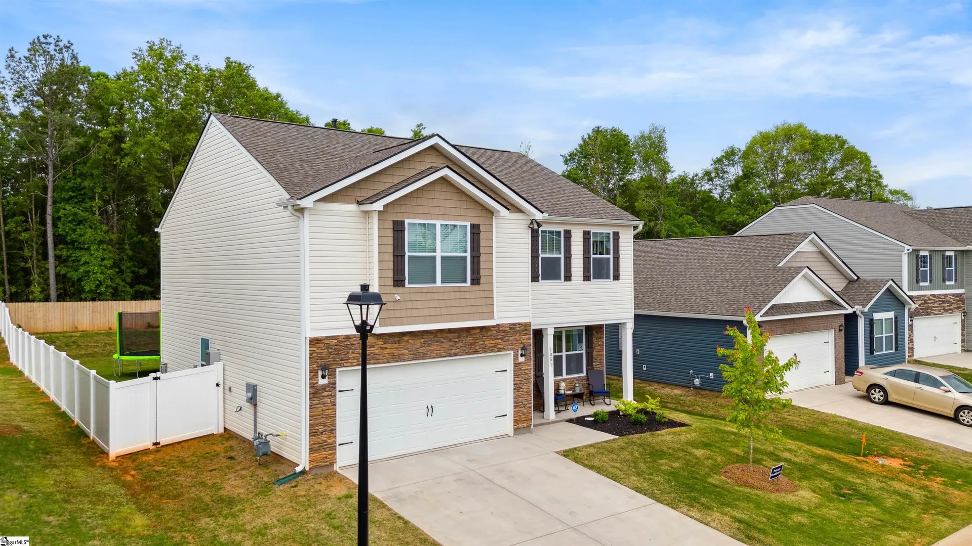 Property image 2 at 1051 White Willow Drive, Spartanburg, SC 29303