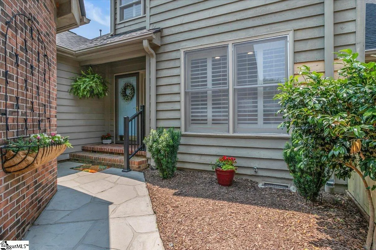 Property image 2 at 103 Hunters Way, Greenville, SC 29617