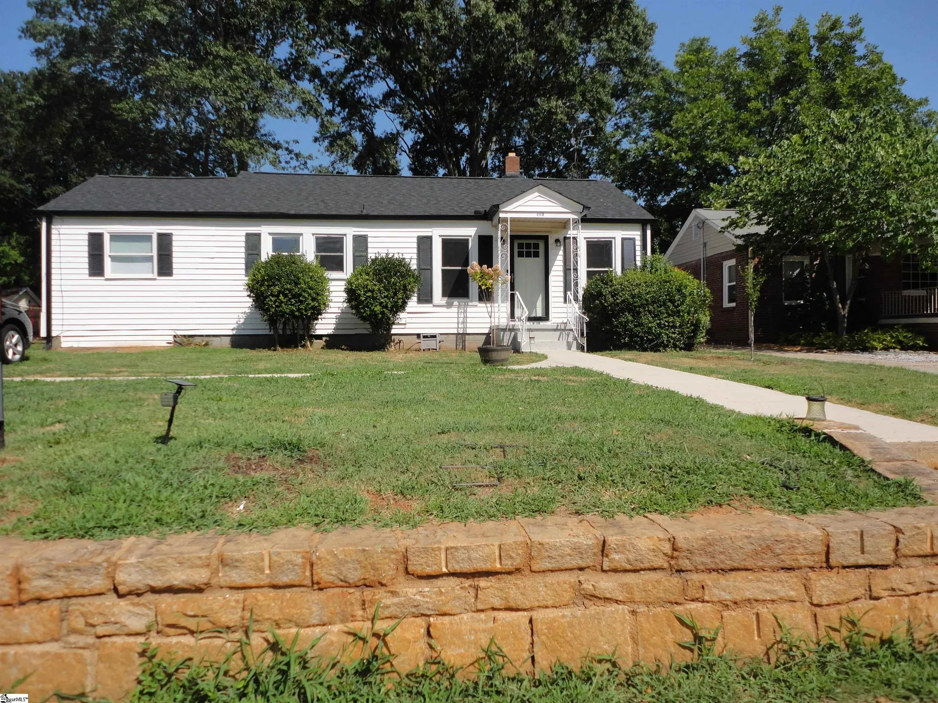 Property image 4 at 405 Perry Road, Greenville, SC 29609