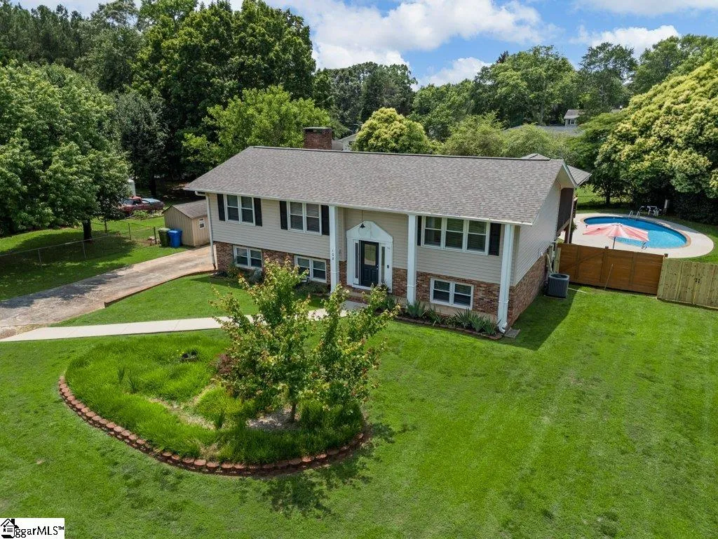 Property image 4 at 108 Wellington Drive, Mauldin, SC 29662