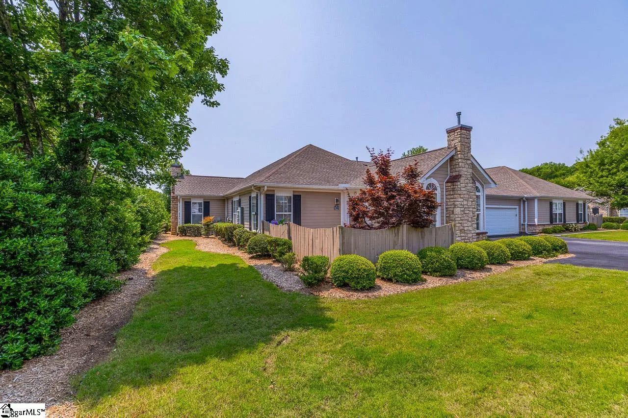 Property image 2 at 122 Fudora Circle, Simpsonville, SC 29681