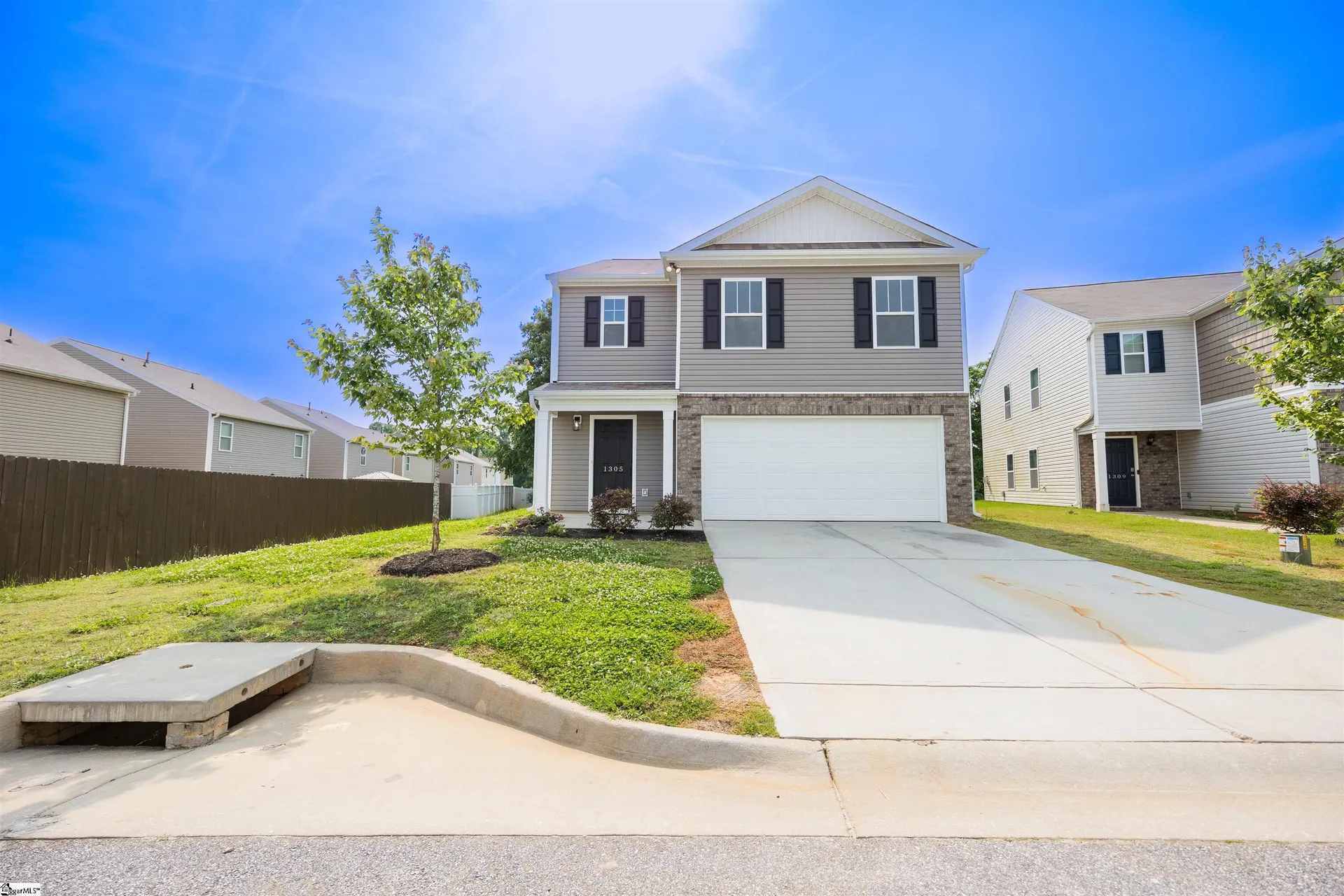 Property image 2 at 1305 Ledsham Court, Greer, SC 29651