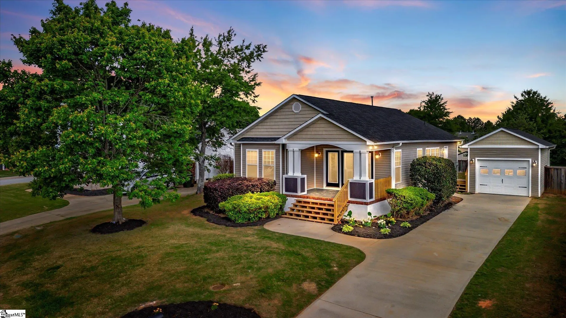 Garrett Springs, Fountain Inn Community