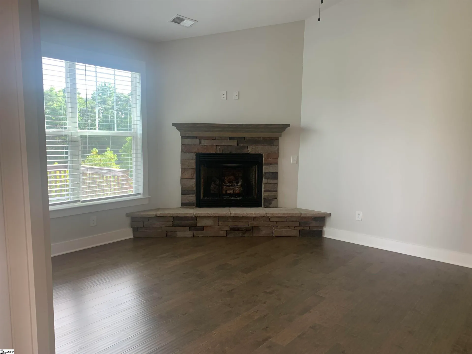 Property image 4 at 209 Claridge Way, Greer, SC 29651