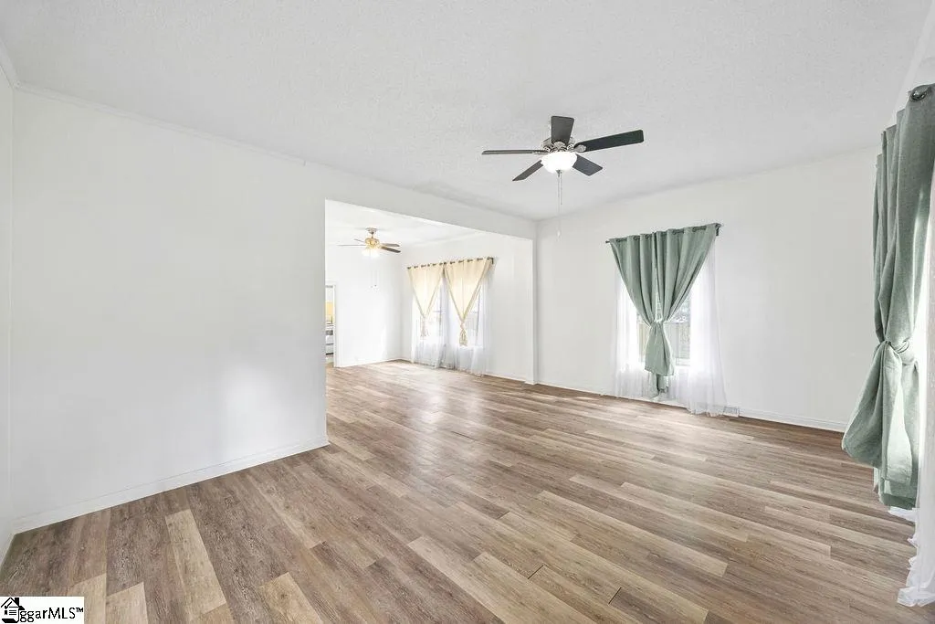 Property image 2 at 15 Blake Street, Greenville, SC 29605