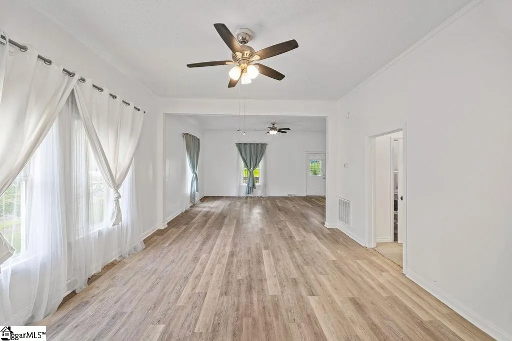 Property image 4 at 15 Blake Street, Greenville, SC 29605