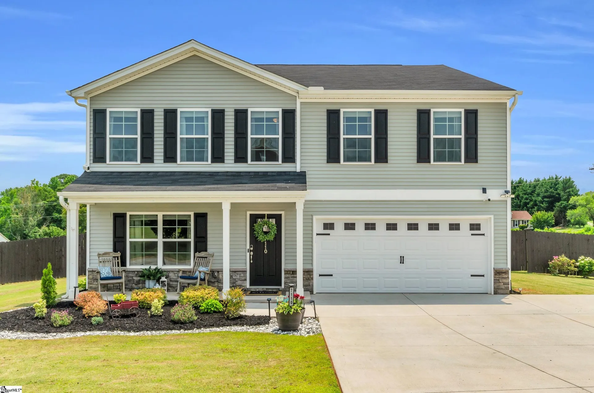 Adens Place, Boiling Springs Community