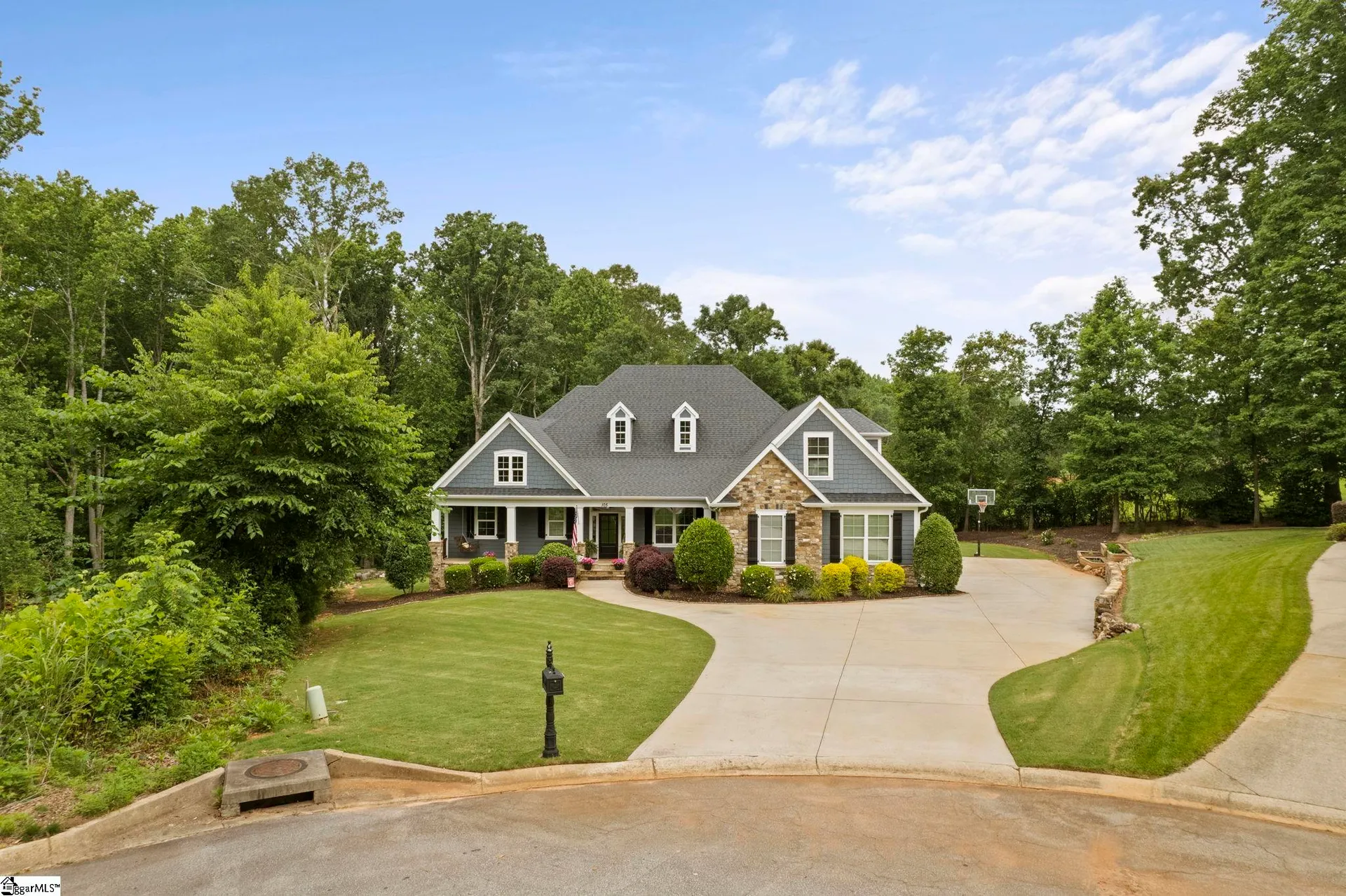 Property image 2 at 105 Tall Oaks Court, Easley, SC 29642-8290