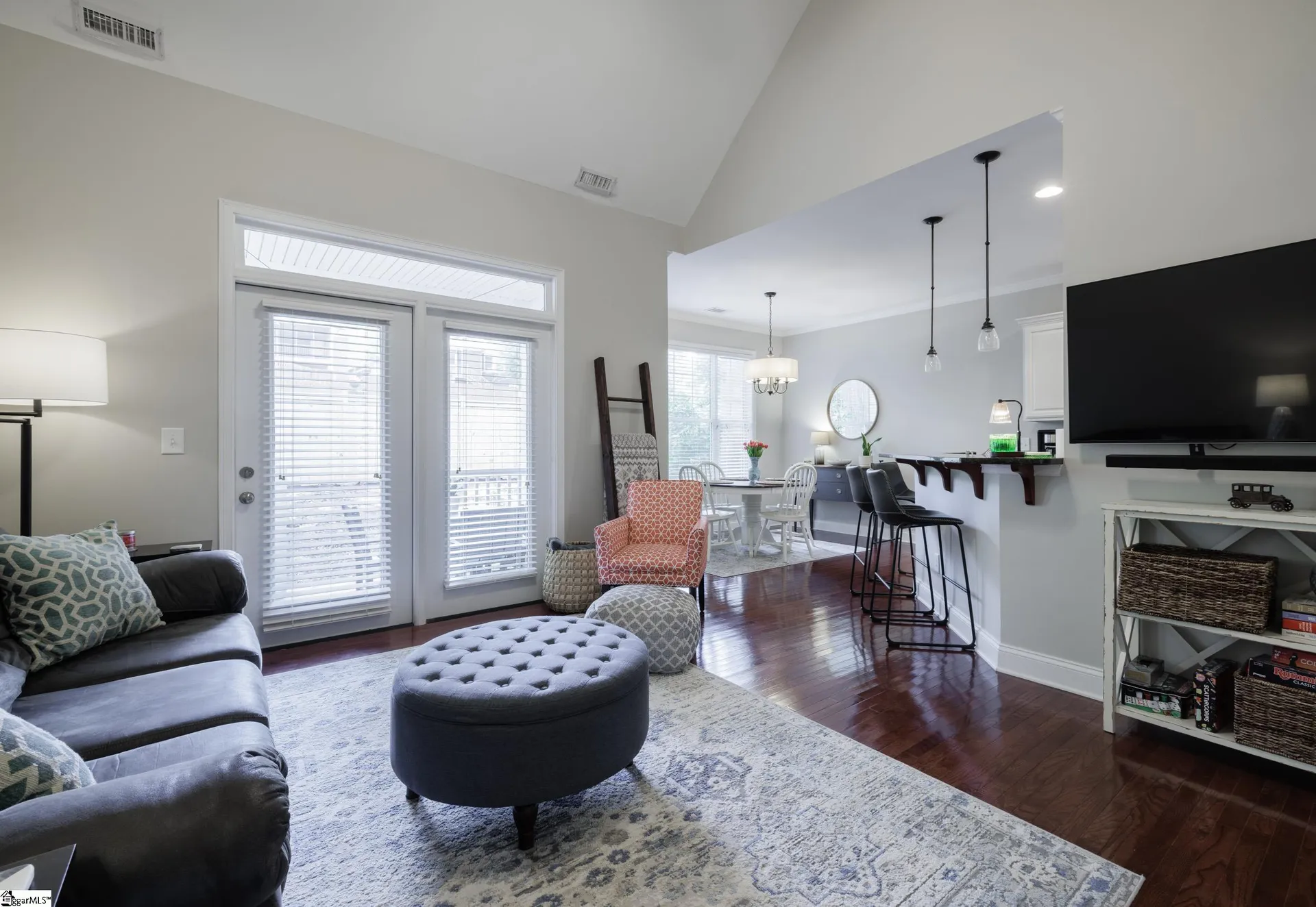 Property image 3 at 19 Edge Court, Greenville, SC 29609