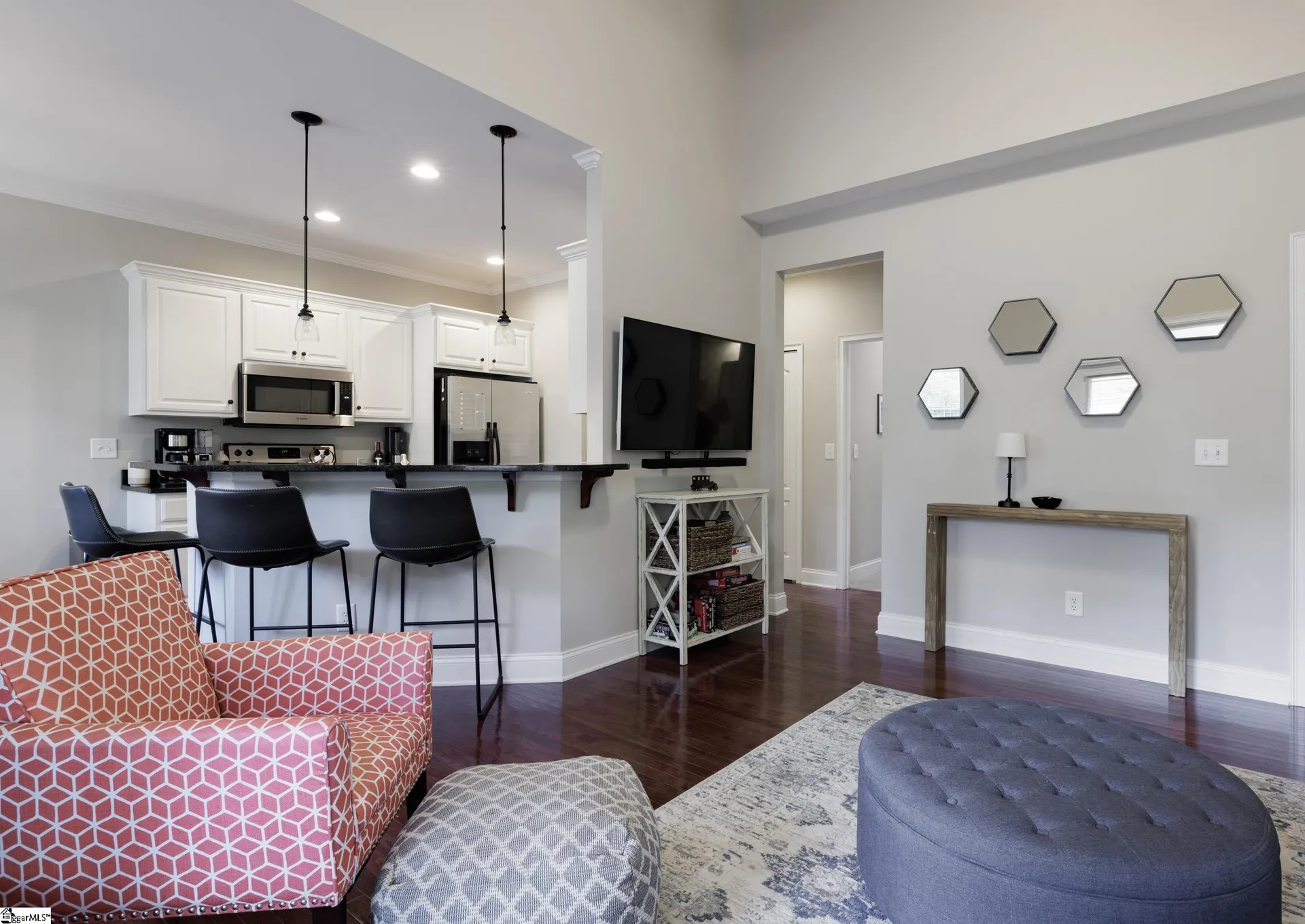 Property image 5 at 19 Edge Court, Greenville, SC 29609