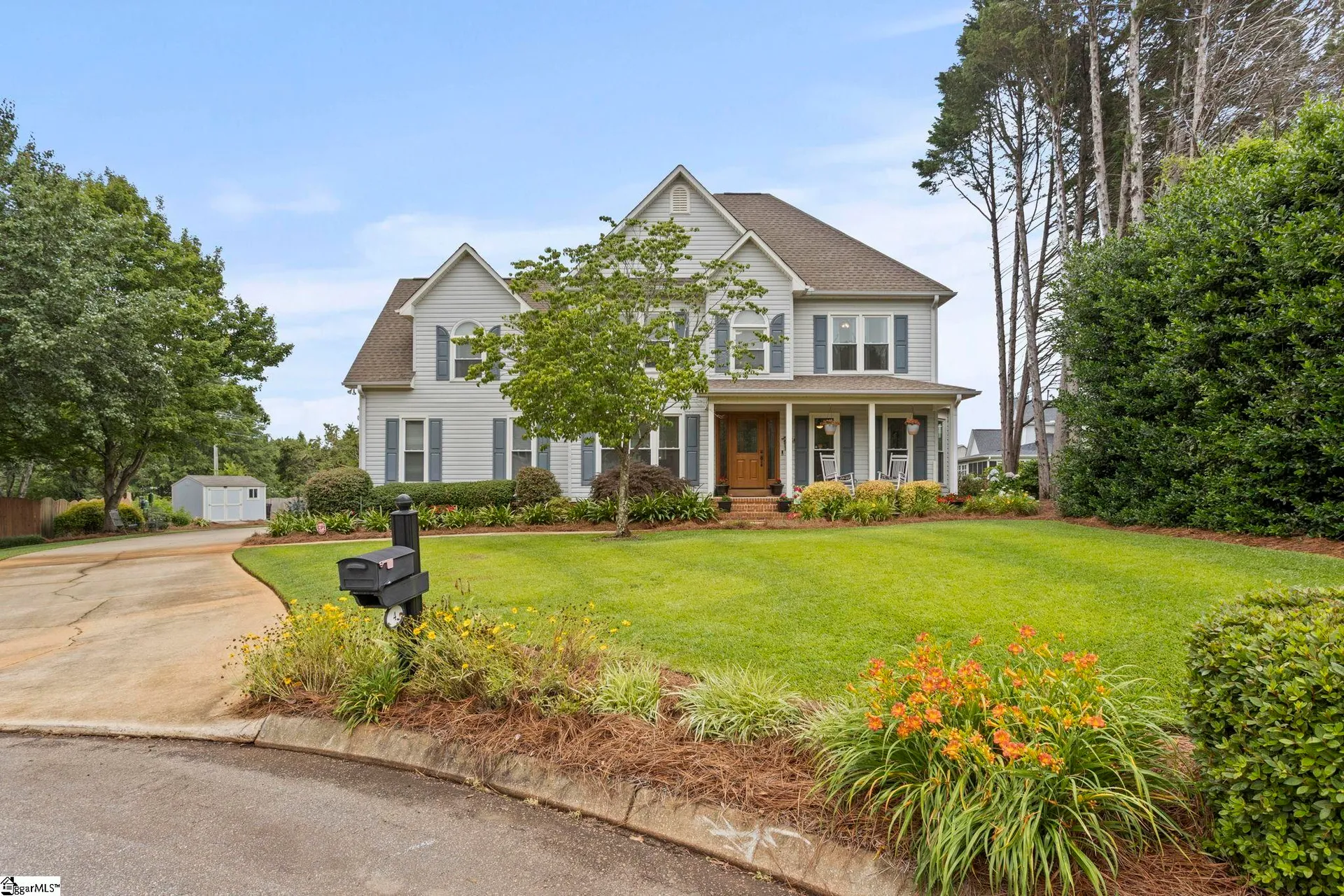 Squires Creek, Simpsonville Community